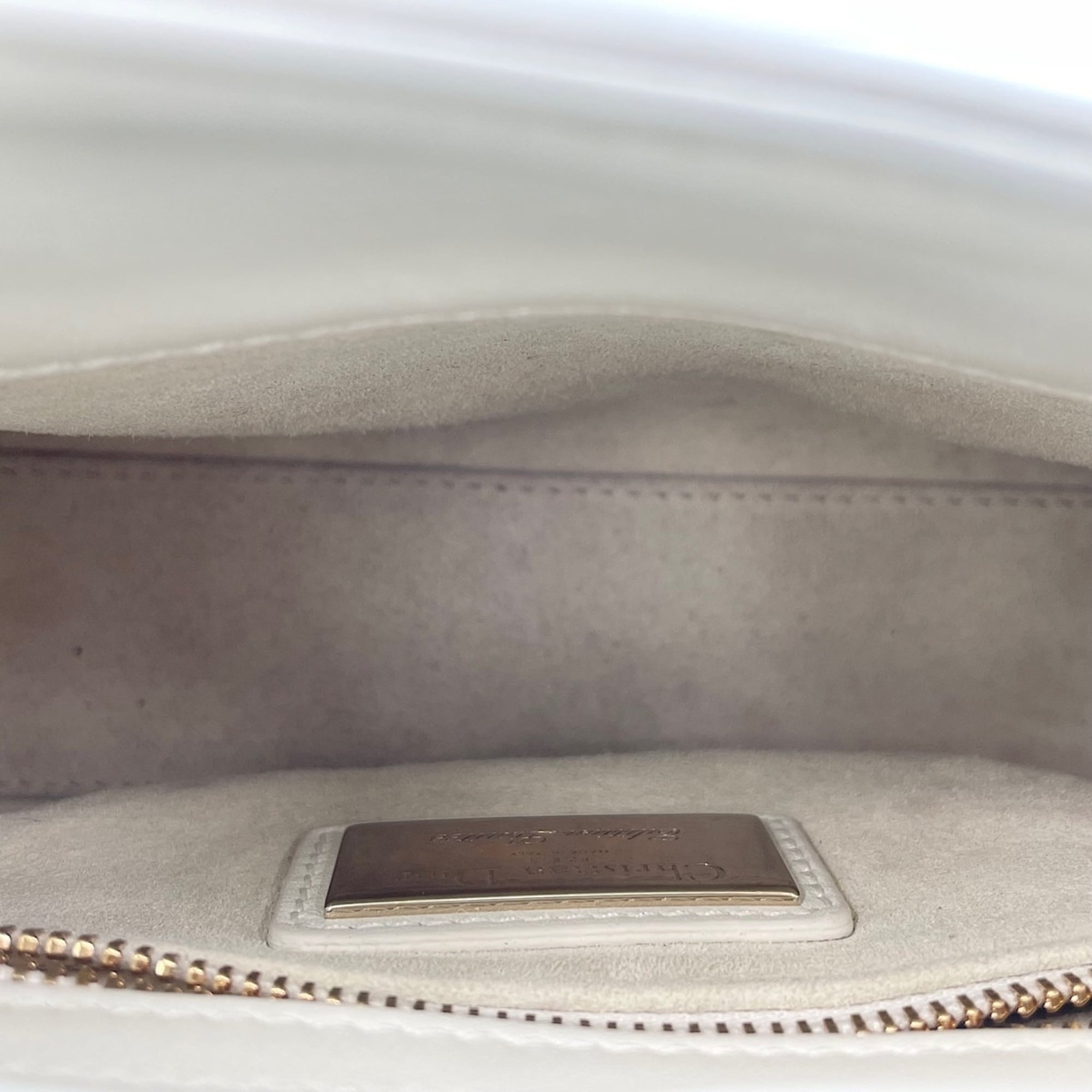 Christian Dior Lady Dior White Handbag Shoulder Bag (Pre-Owned)
