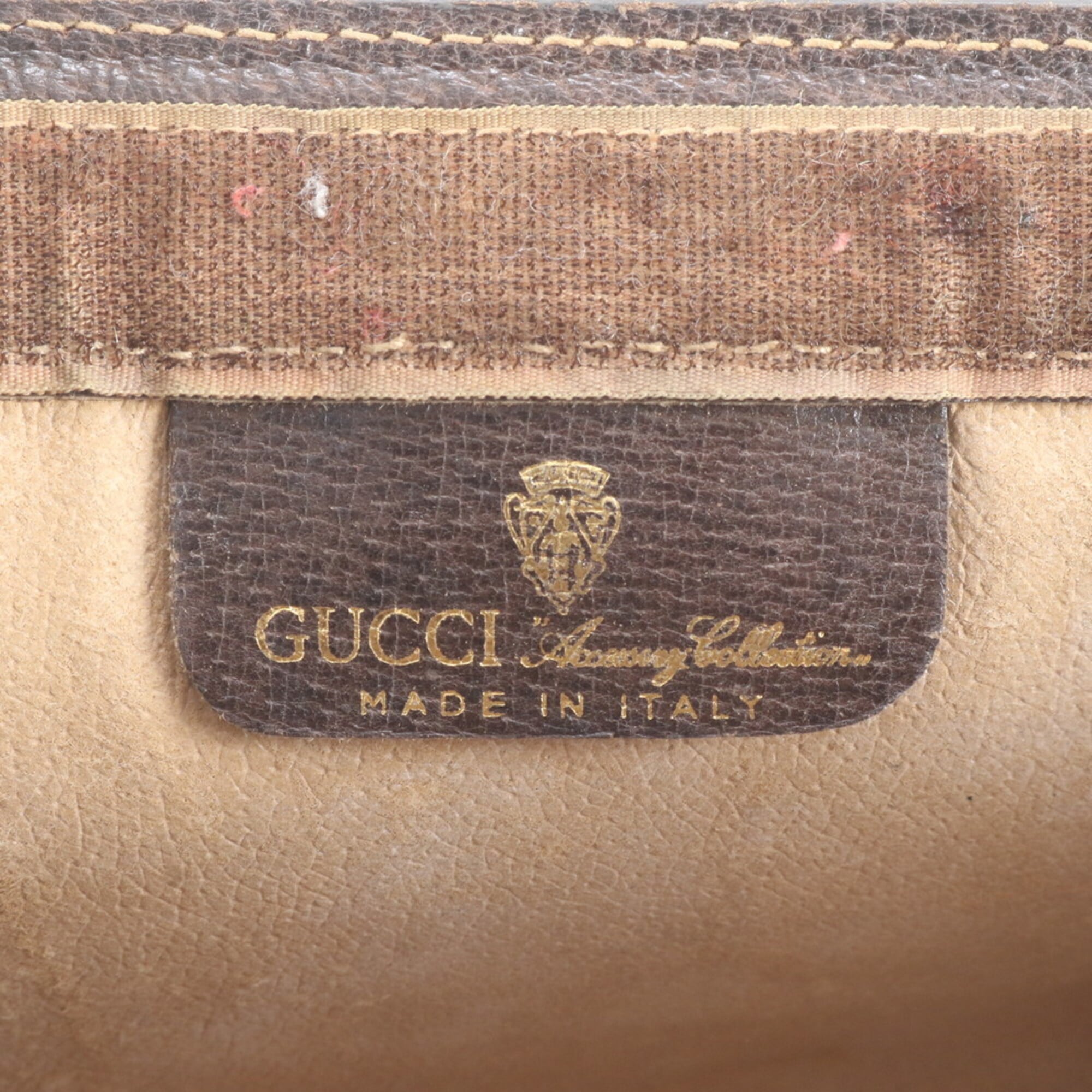 Gucci Brown Gg Supreme Handbag Pouch (Pre-Owned)