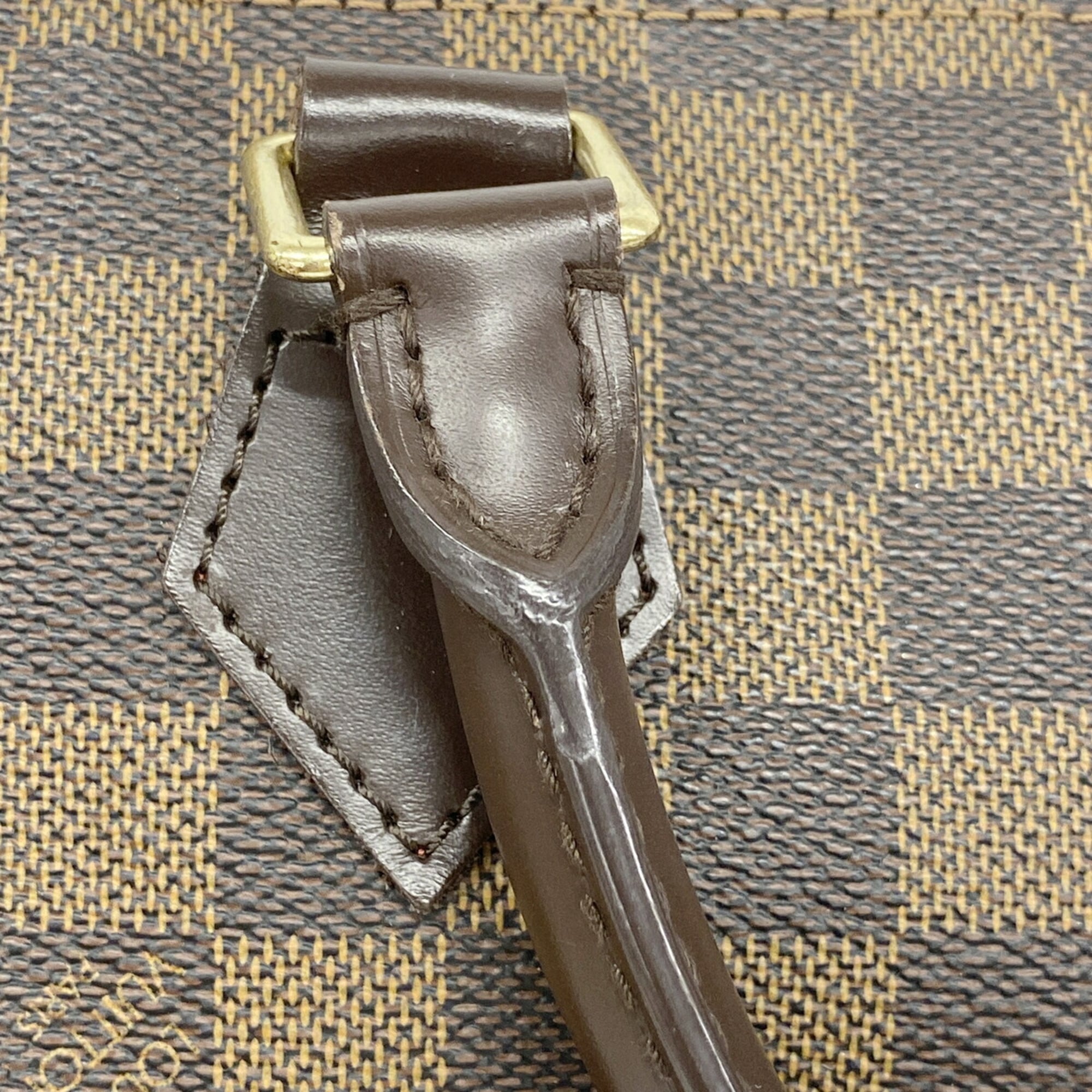 Louis Vuitton Ebene Handbag (Pre-Owned)