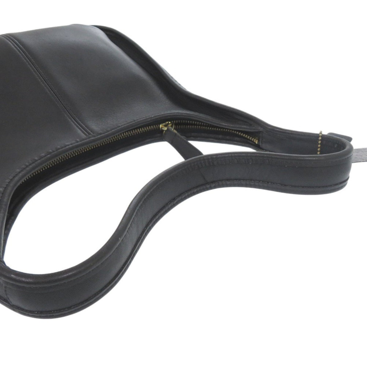 Coach Black Leather Shoulder Bag (Pre-Owned)