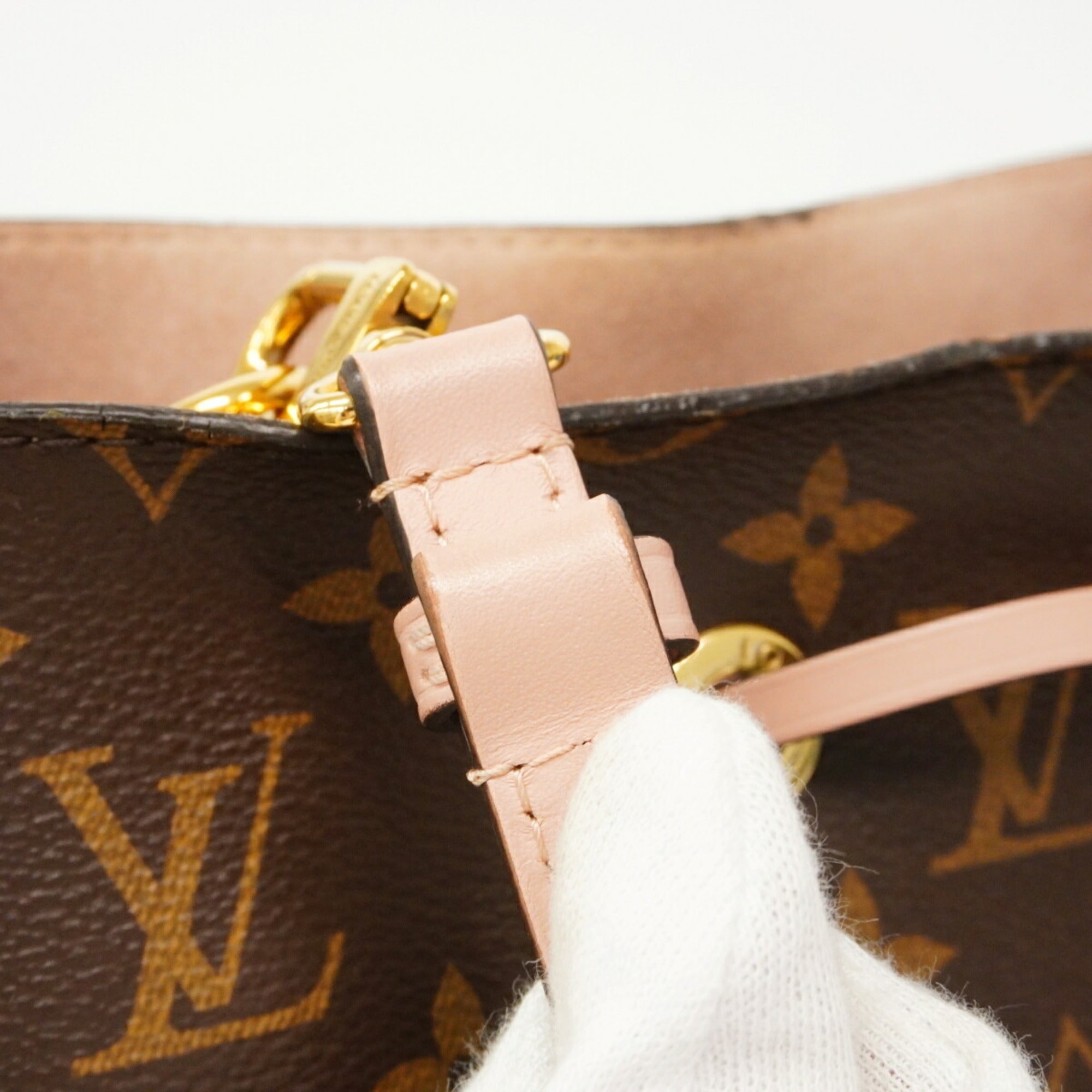 Louis Vuitton Brown Rose Poudre Shoulder Bag (Pre-Owned)