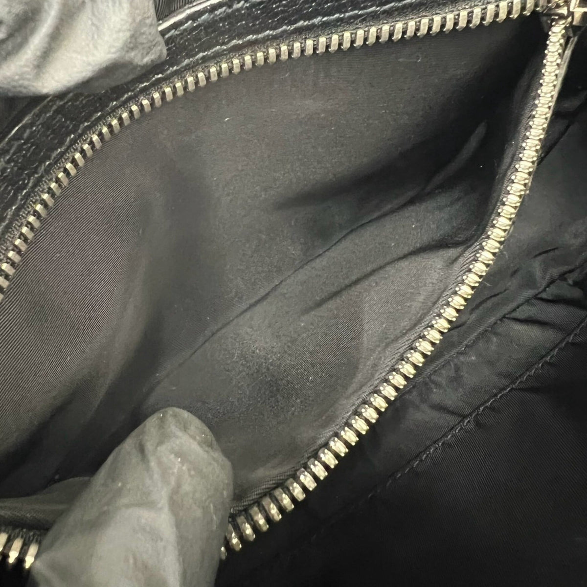 Gucci Black Nylon Leather Pochette Shoulder Bag Sling Bag (Pre-Owned)