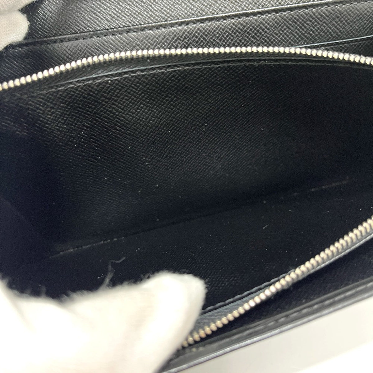 Louis Vuitton Black Epi Leather Long Wallet (Bi-Fold) (Pre-Owned)