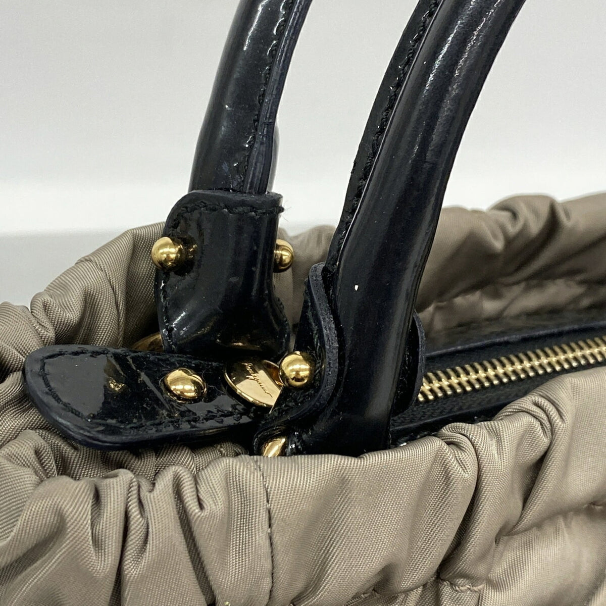 Salvatore Ferragamo Gray Nylon Handbag (Pre-Owned)