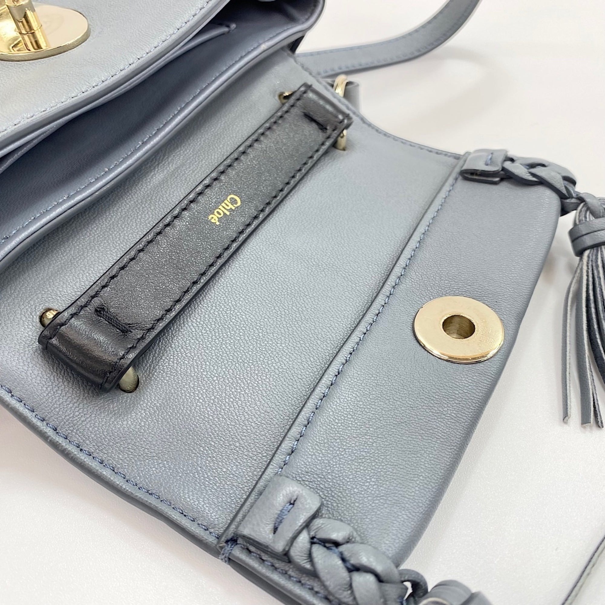 Chloé Gray Handbag (Pre-Owned)