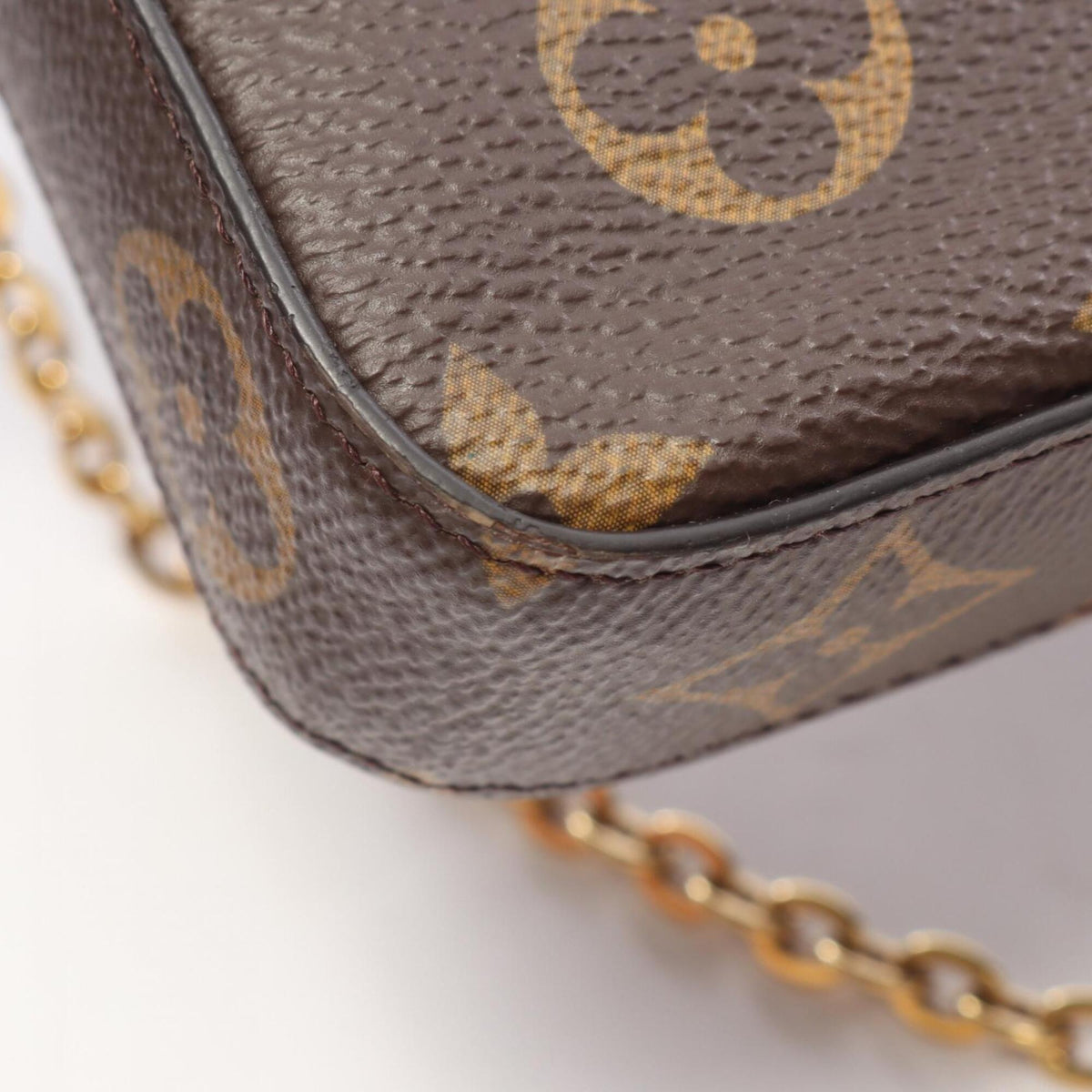 Louis Vuitton Brown Fuchsia Monogram Monogram Leather Handbag Pochette Shoulder Bag (Pre-Owned)