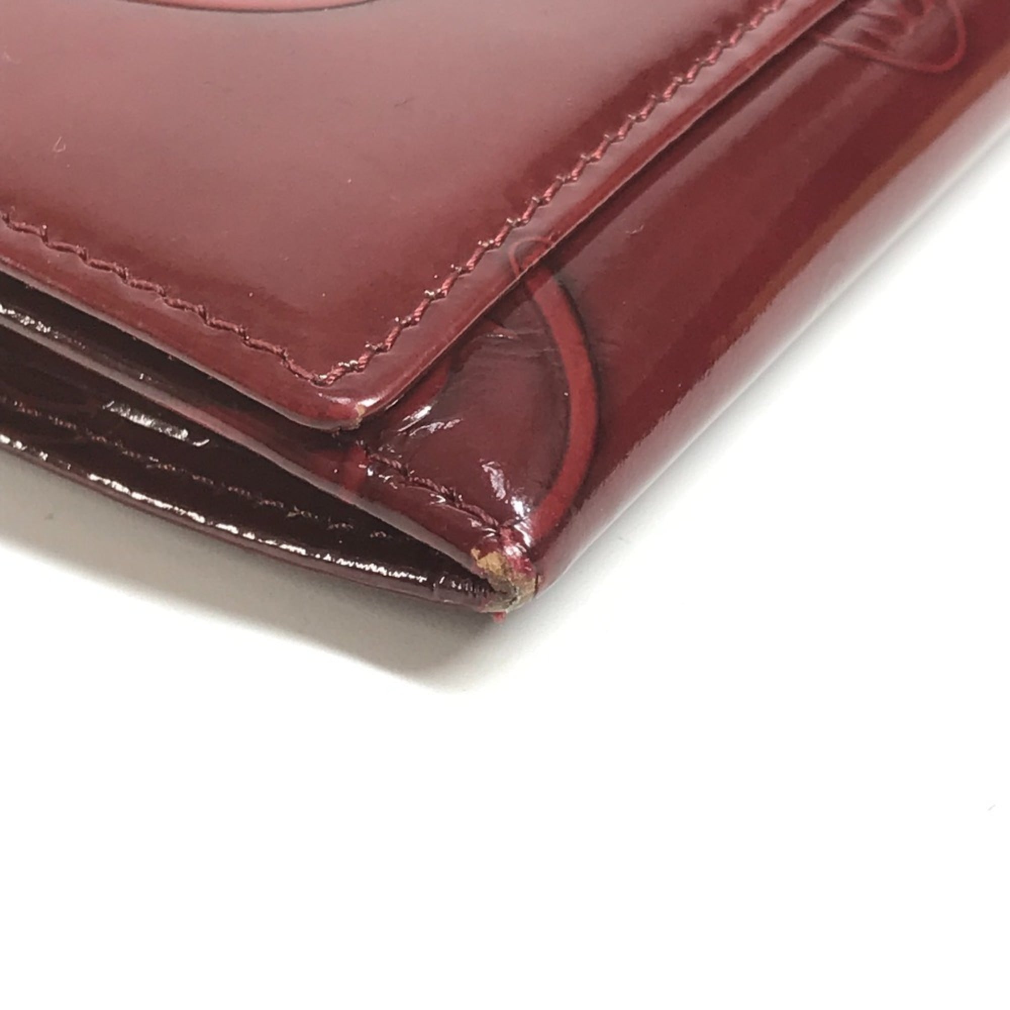 Cartier Red Color Patent Leather Long Wallet (Bi-Fold) (Pre-Owned)