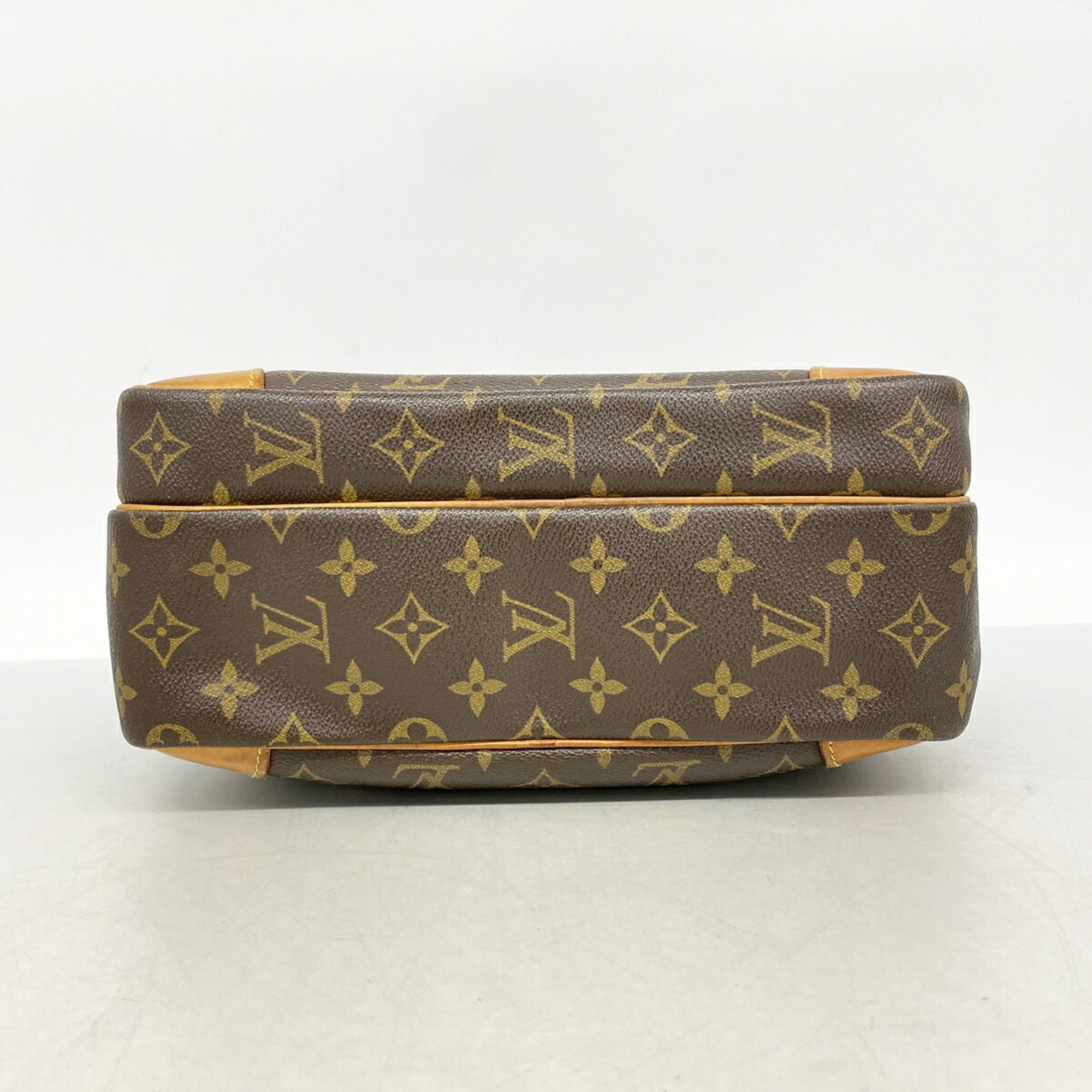 Louis Vuitton Brown Shoulder Bag (Pre-Owned)