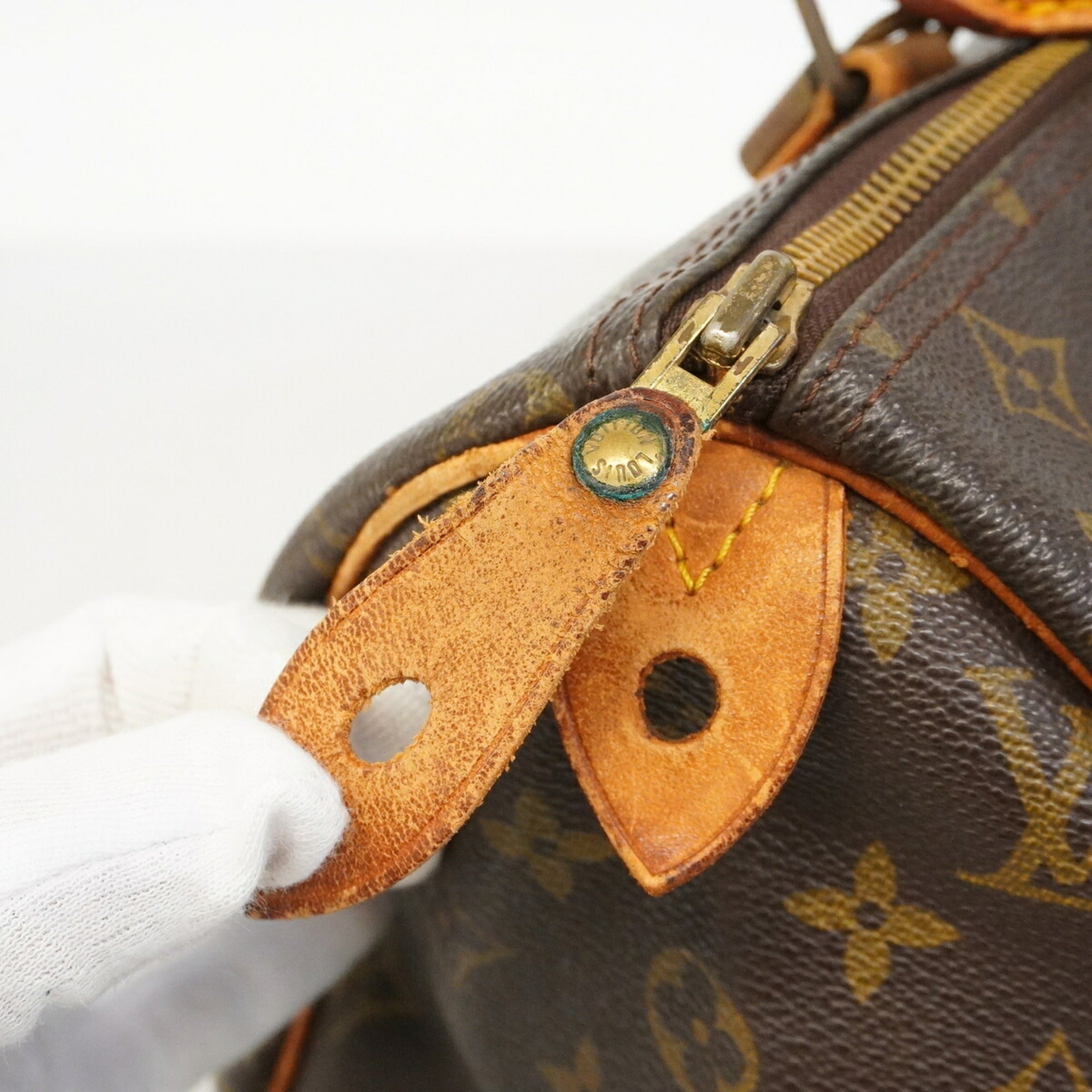 Louis Vuitton Brown Handbag (Pre-Owned)