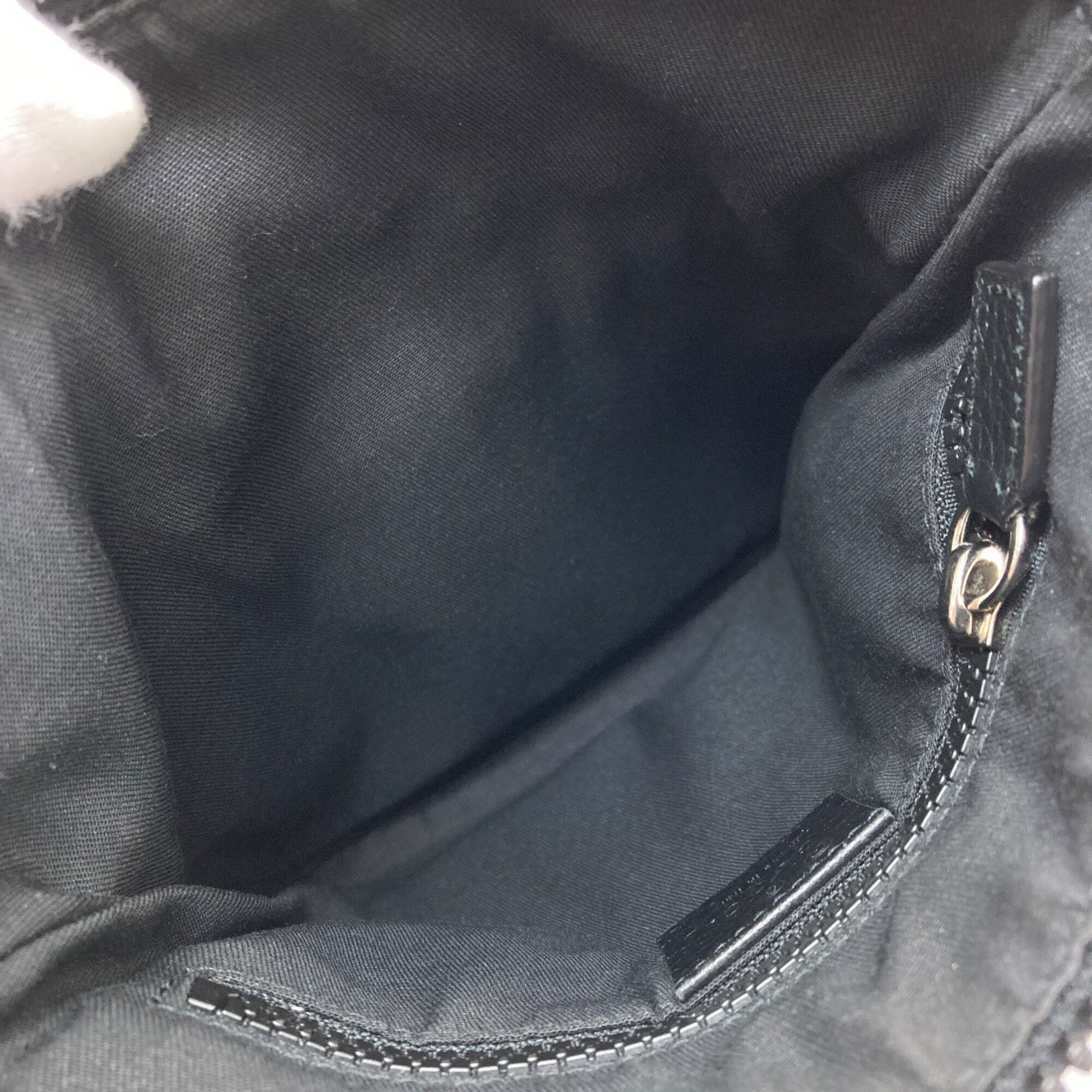 Gucci Black Nylon Shoulder Bag (Pre-Owned)