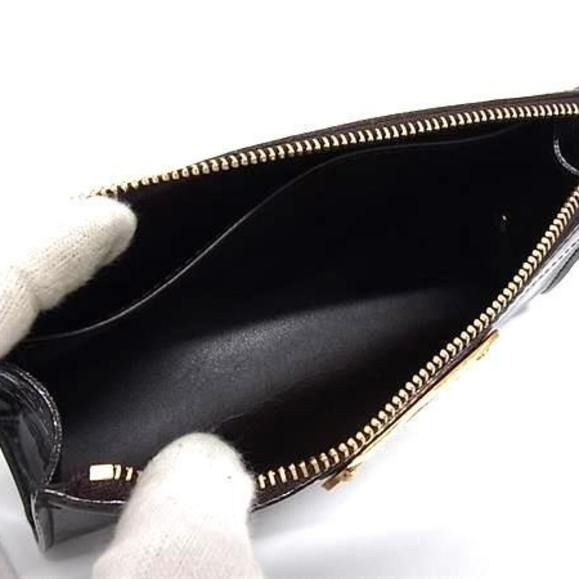 Louis Vuitton Amarante Monogram Vernis Pouch (Pre-Owned)