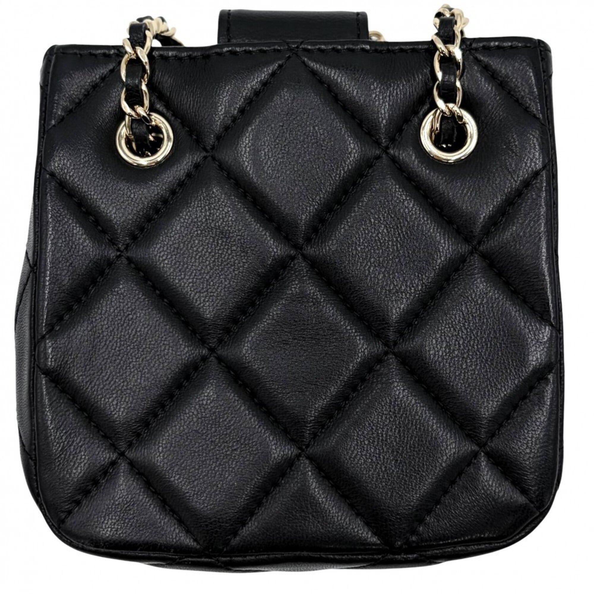 Chanel Matelasse Black Leather Pochette Shoulder Bag (Pre-Owned)