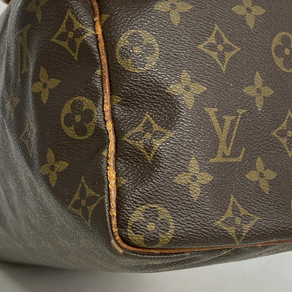 Louis Vuitton Brown Handbag (Pre-Owned)