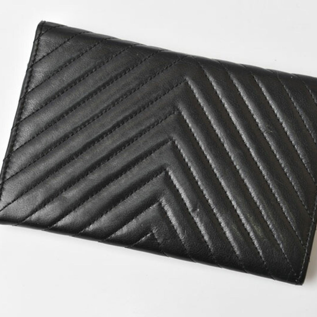 Chanel Black Leather Wallet (Bi-Fold) (Pre-Owned)