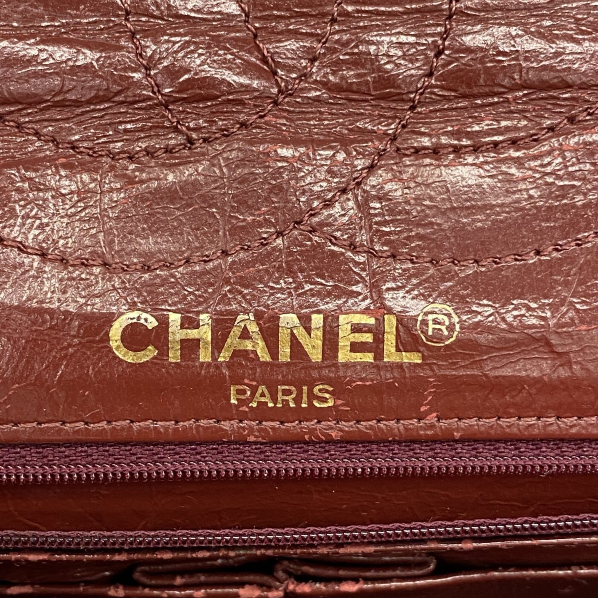Chanel Black Leather Shoulder Bag (Pre-Owned)
