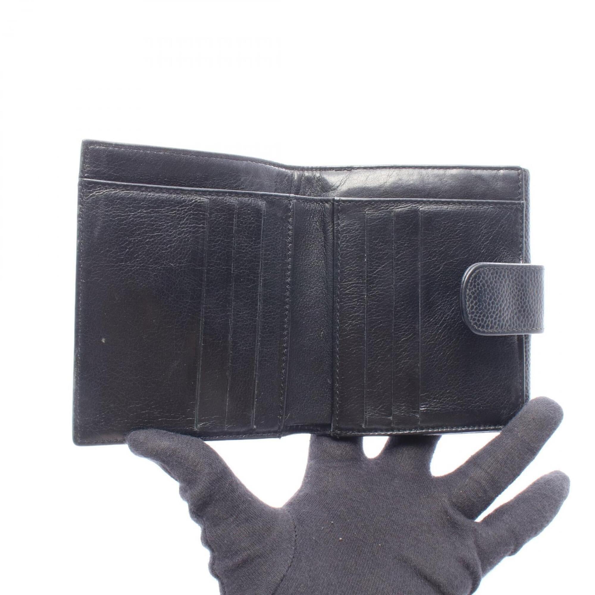 Chanel Black Grained Calfskin Wallet (Bi-Fold) (Pre-Owned)
