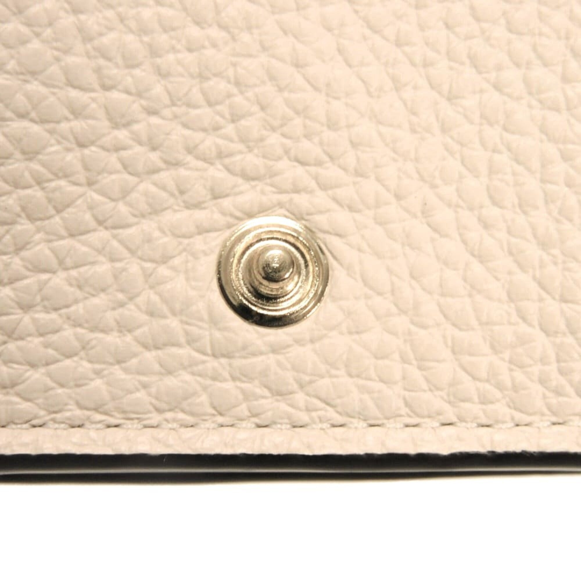 Chloé White Leather Wallet (Bi-Fold) (Pre-Owned)