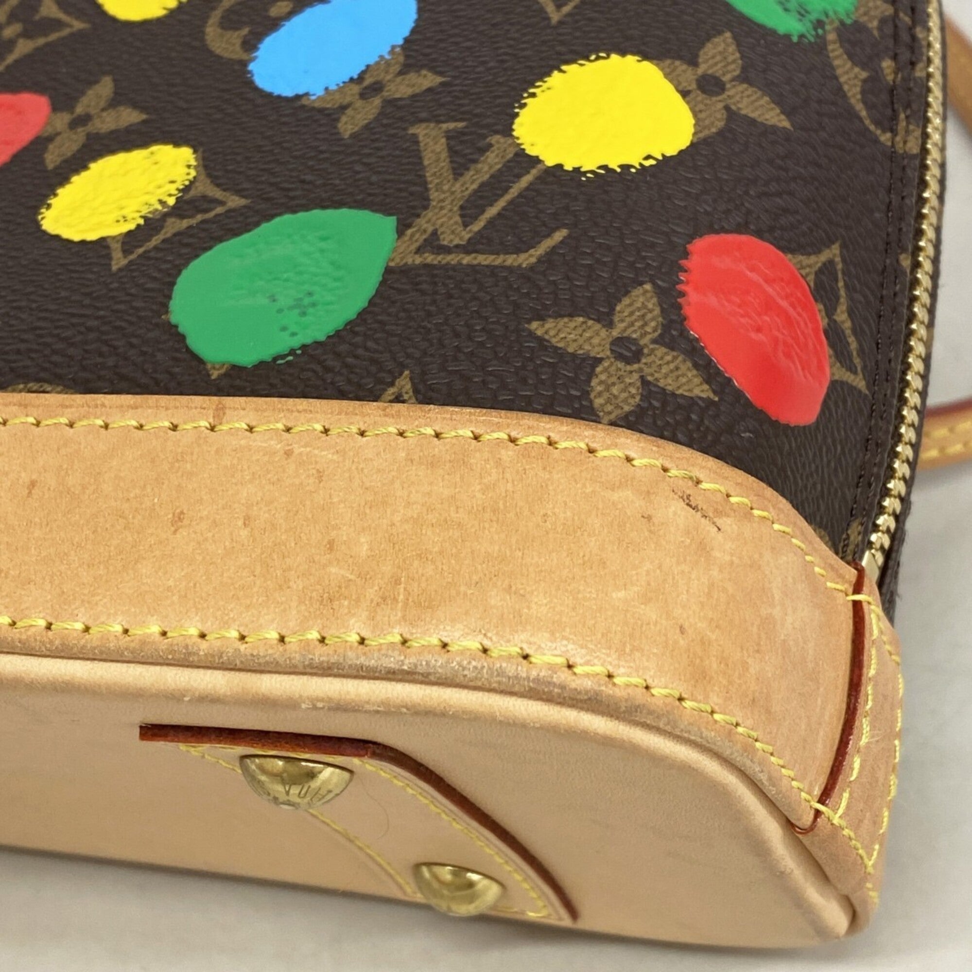 Louis Vuitton Brown Multi-Color Handbag (Pre-Owned)