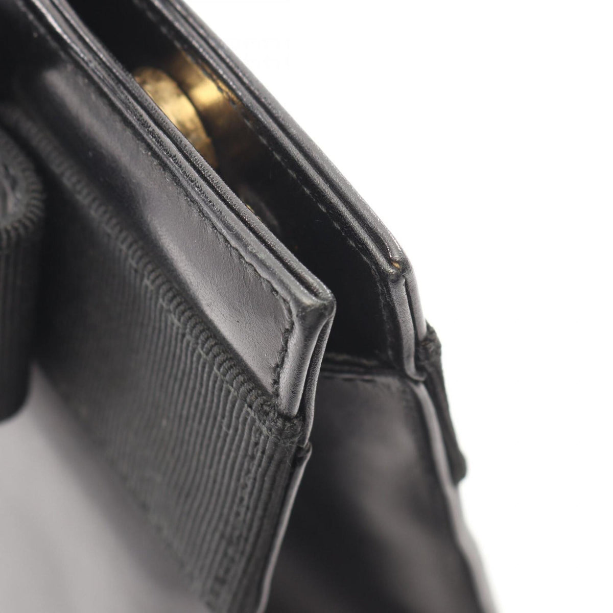 Salvatore Ferragamo Black Leather Handbag (Pre-Owned)