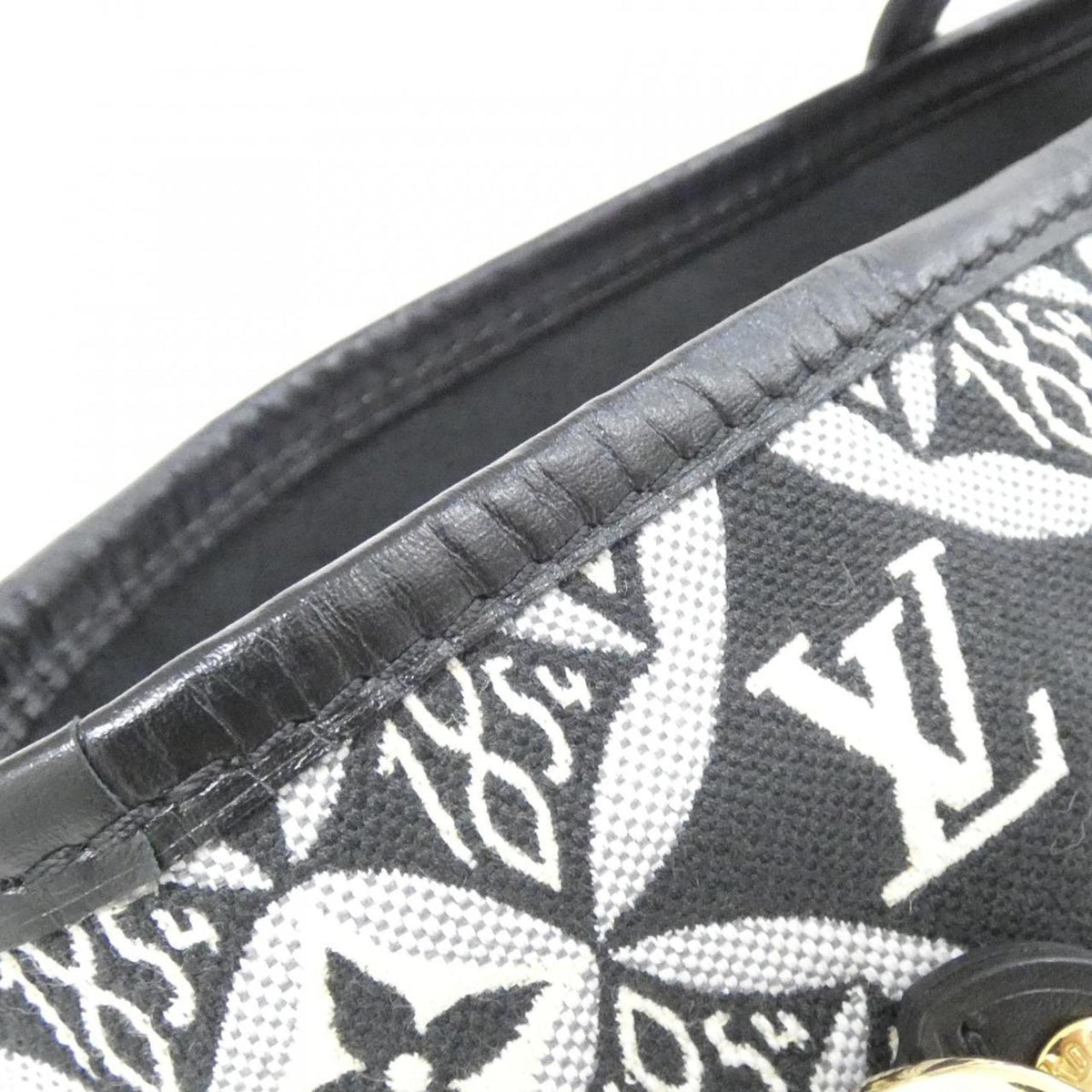 Louis Vuitton Gris Jacquard Handbag (Pre-Owned)