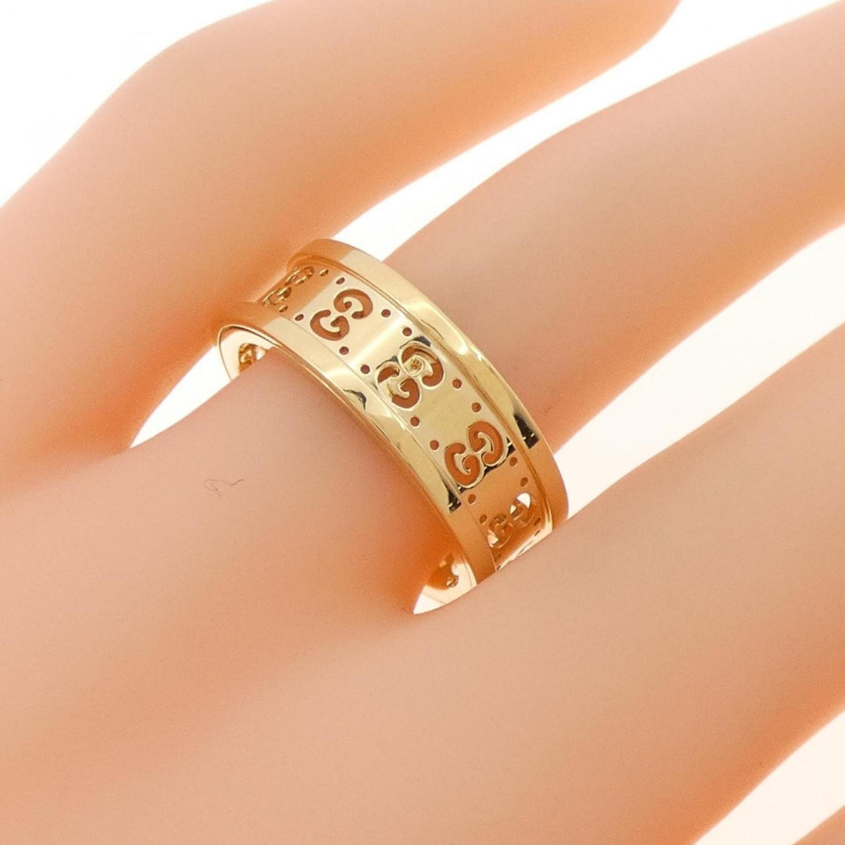 Gucci Yellow Gold (18K) Band Ring (Pre-Owned)