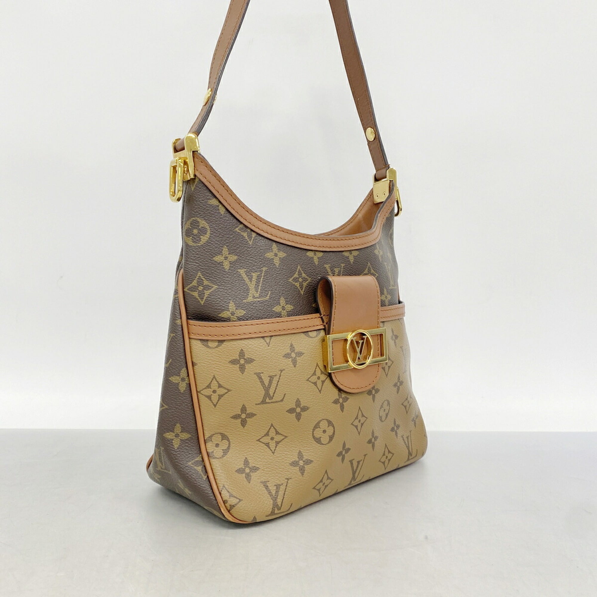 Louis Vuitton Brown Shoulder Bag (Pre-Owned)