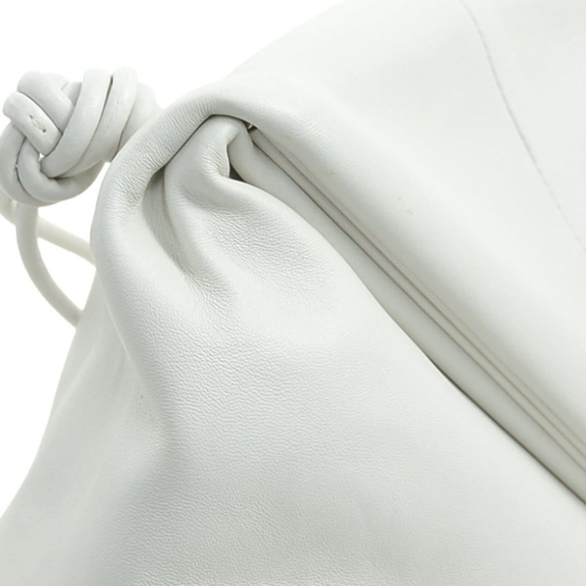Bottega Veneta White Leather Clutch Bag (Pre-Owned)