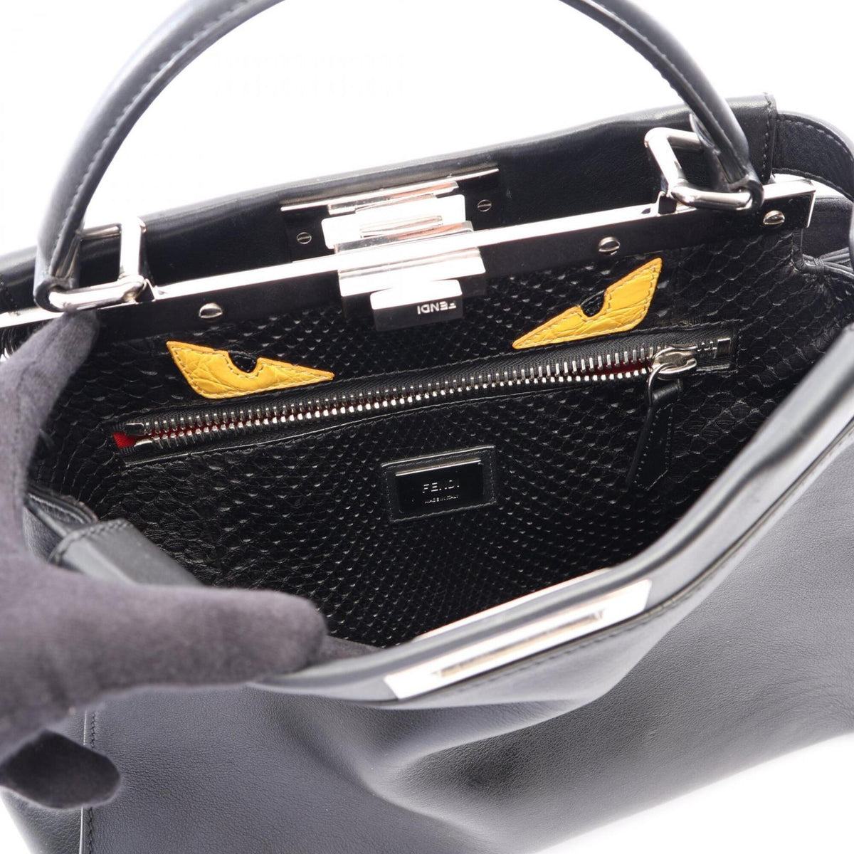 Fendi Black Leather Handbag (Pre-Owned)