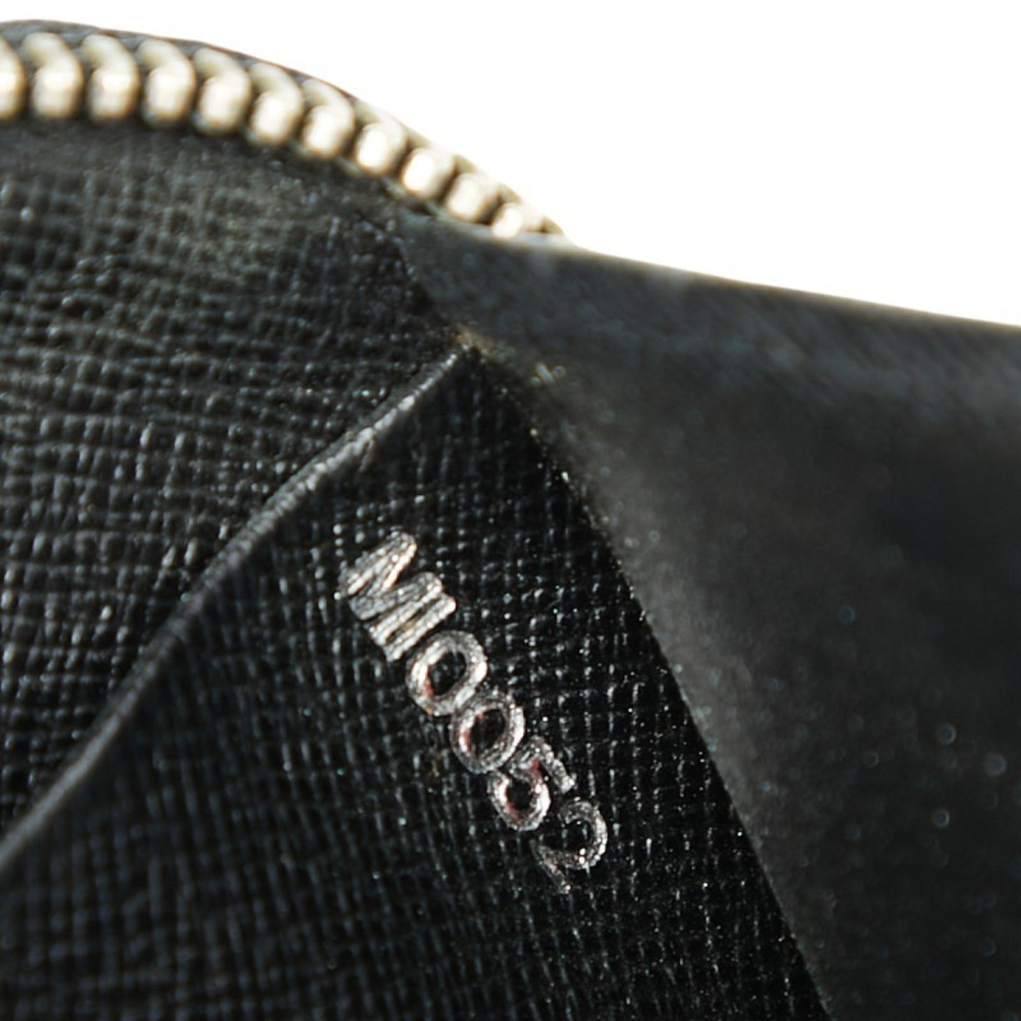 Louis Vuitton Ardoise Black Leather Pouch (Pre-Owned)