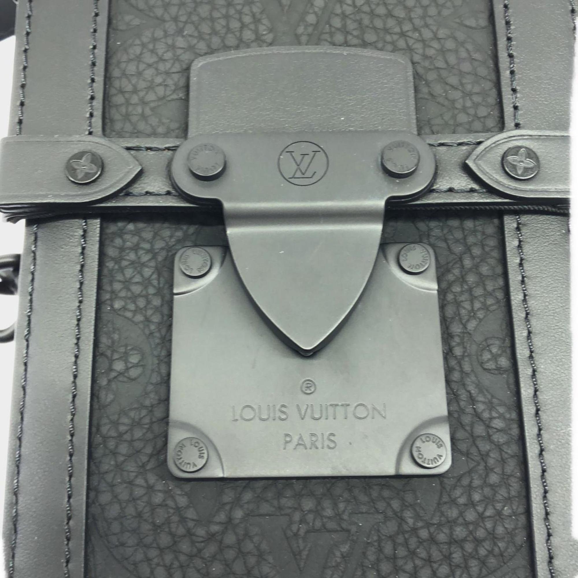 Louis Vuitton Black Leather Shoulder Bag (Pre-Owned)