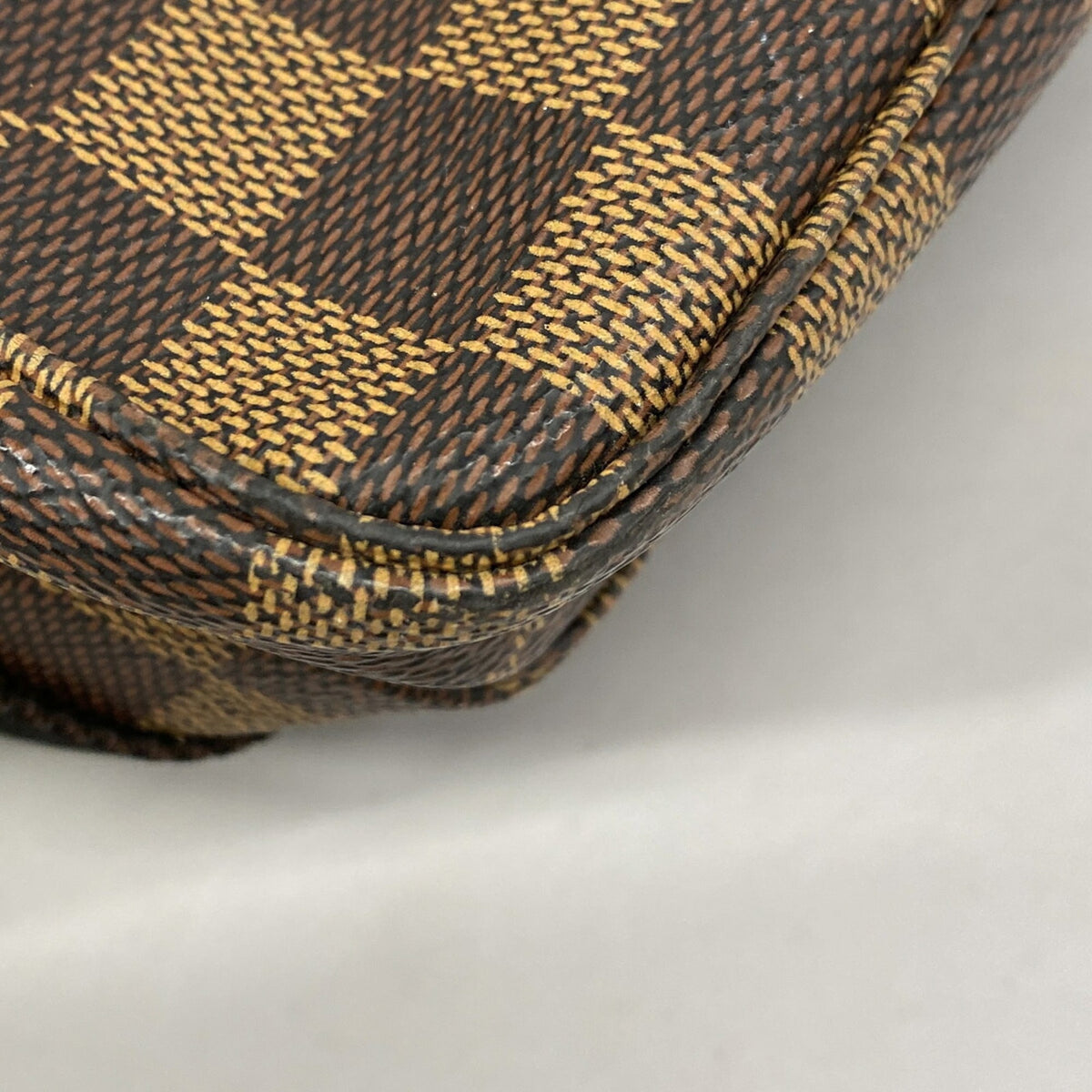 Louis Vuitton Ebene Shoulder Bag (Pre-Owned)