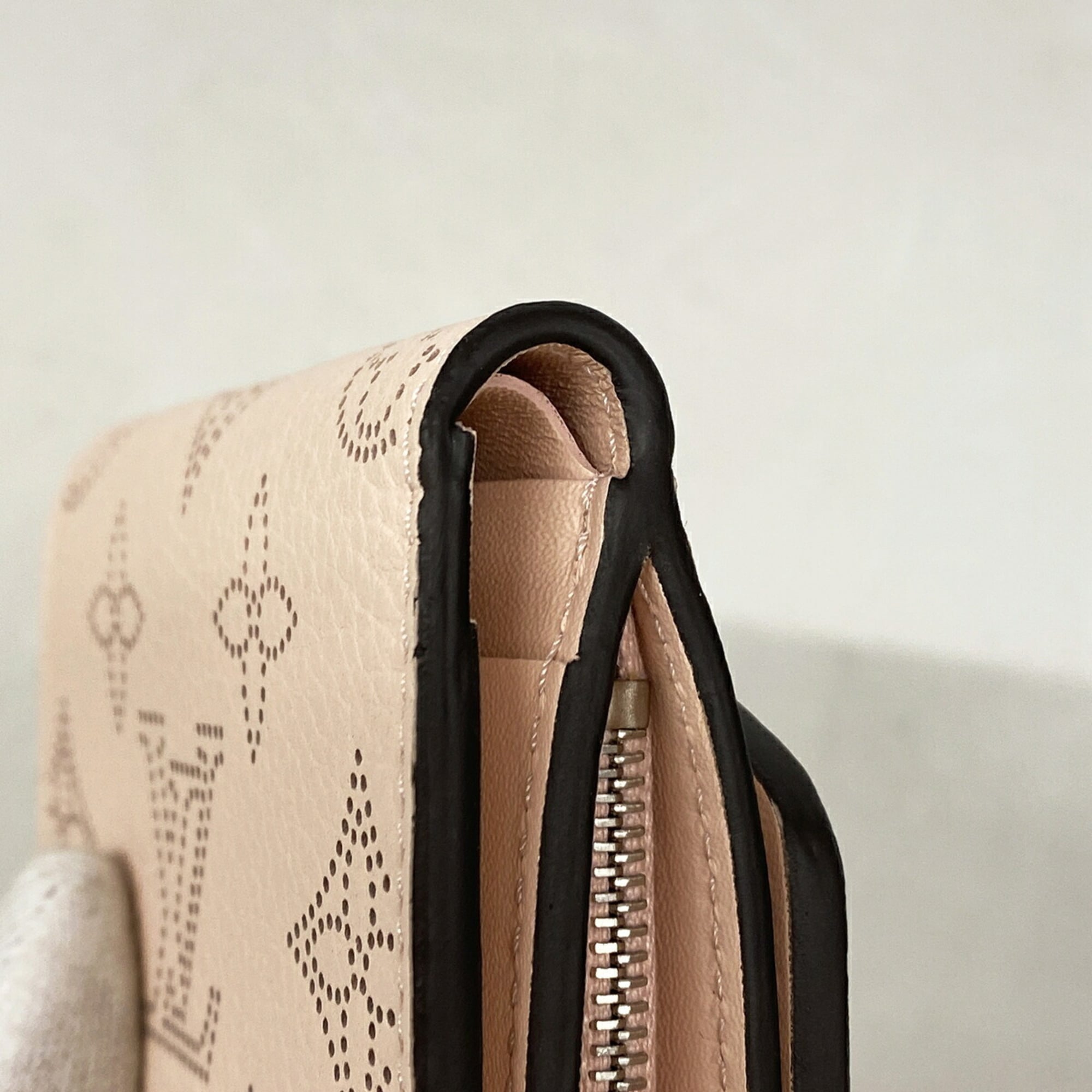Louis Vuitton Magnolia Wallet (Tri-Fold) (Pre-Owned)