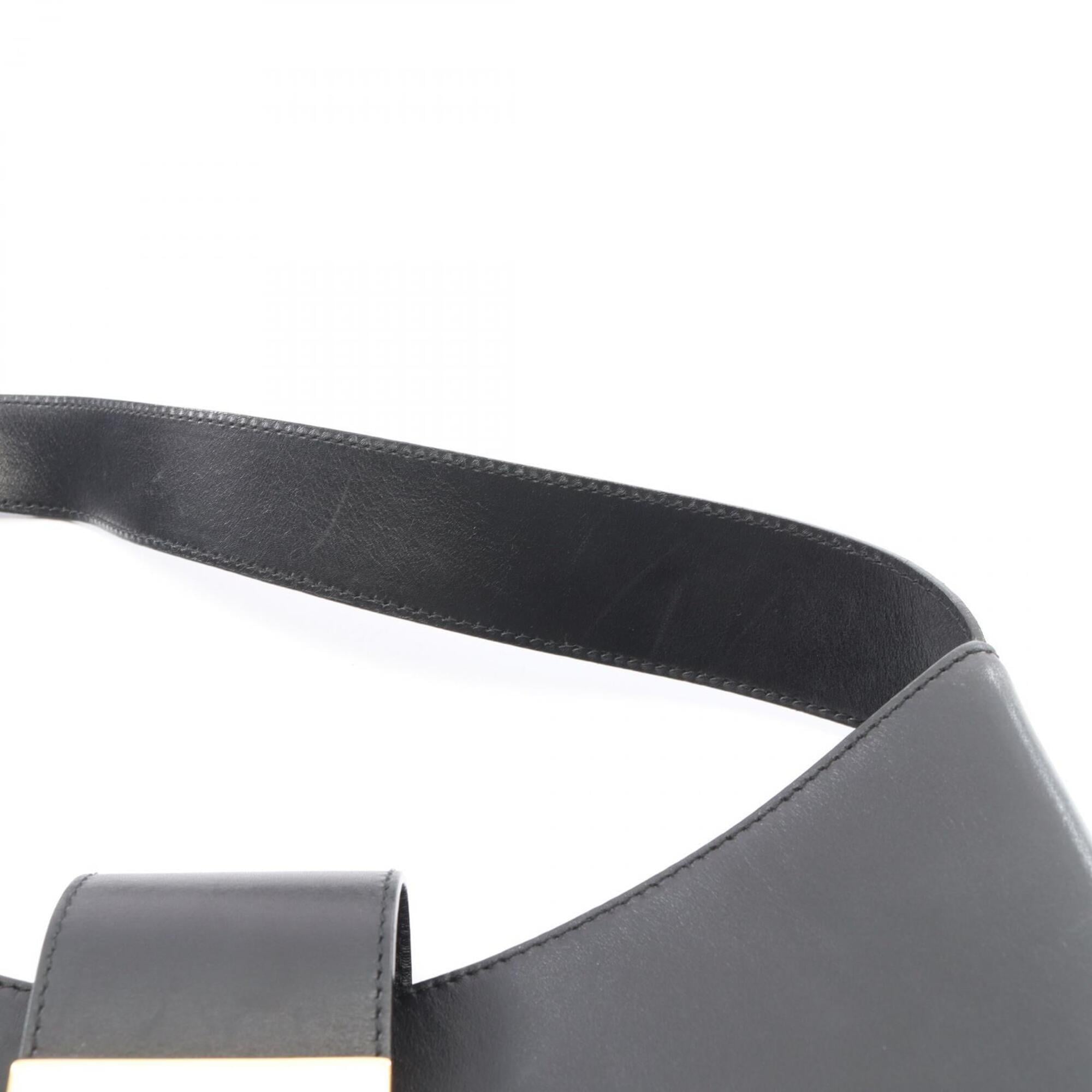Salvatore Ferragamo Black Leather Handbag Shoulder Bag (Pre-Owned)