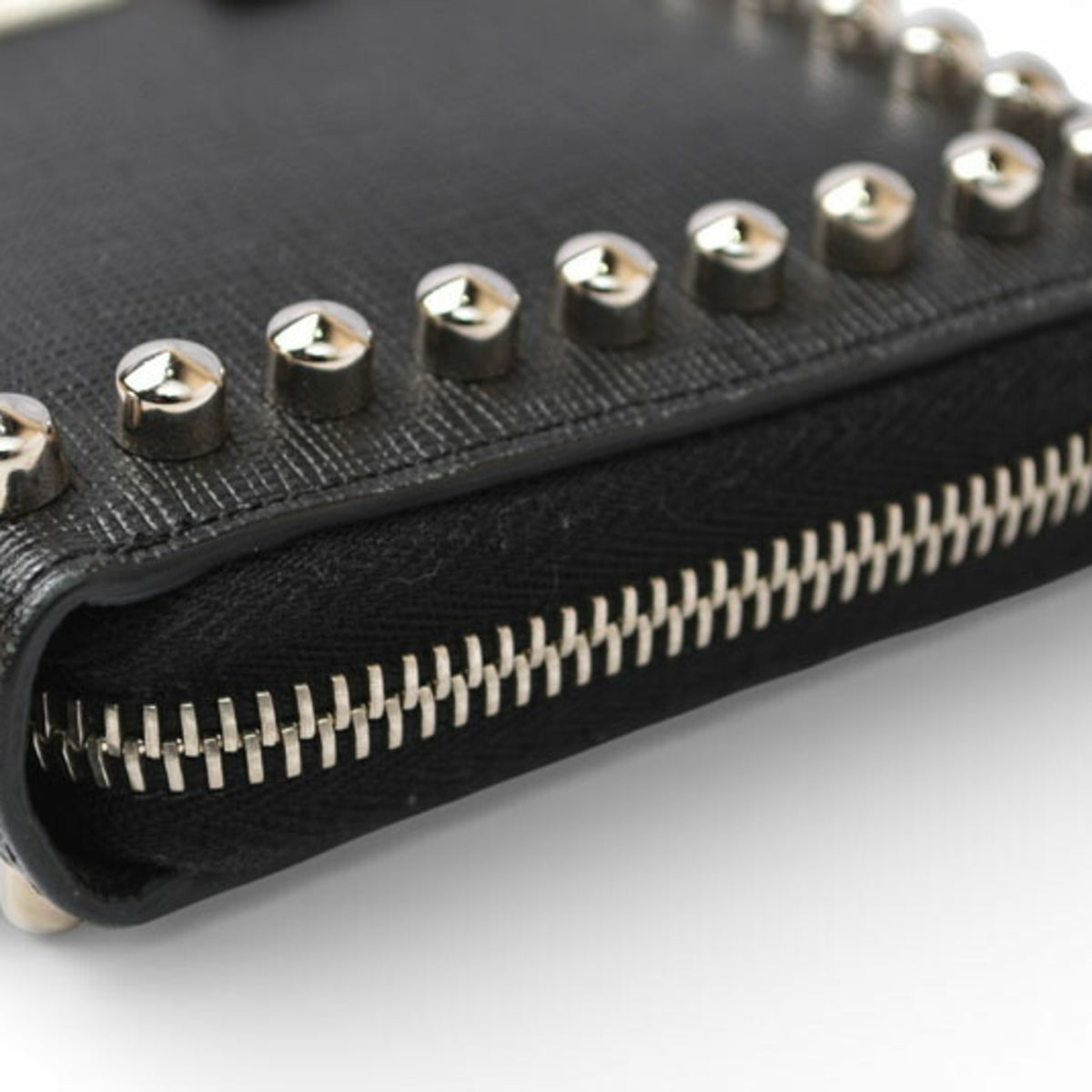 Fendi Black Leather Long Wallet (Bi-Fold) (Pre-Owned)