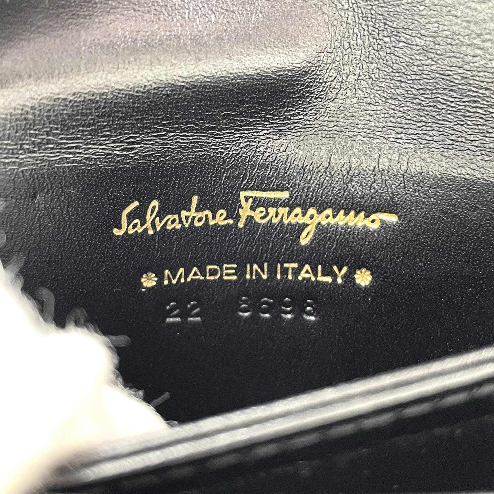 Salvatore Ferragamo Black Metal Leather Coin Purse/Coin Case (Pre-Owned)
