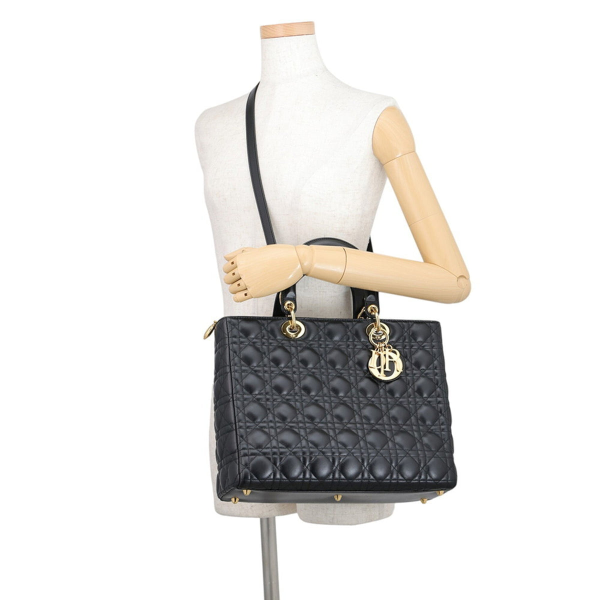 Christian Dior Black Leather Handbag (Pre-Owned)