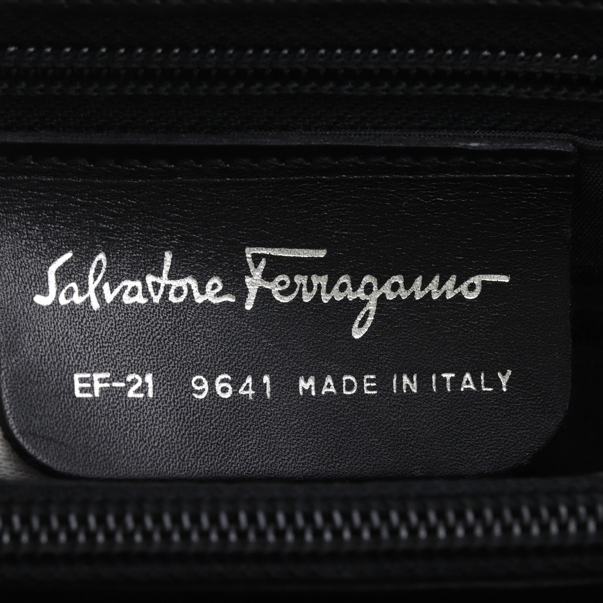 Salvatore Ferragamo Gancini Black Leather Tote Bag (Pre-Owned)