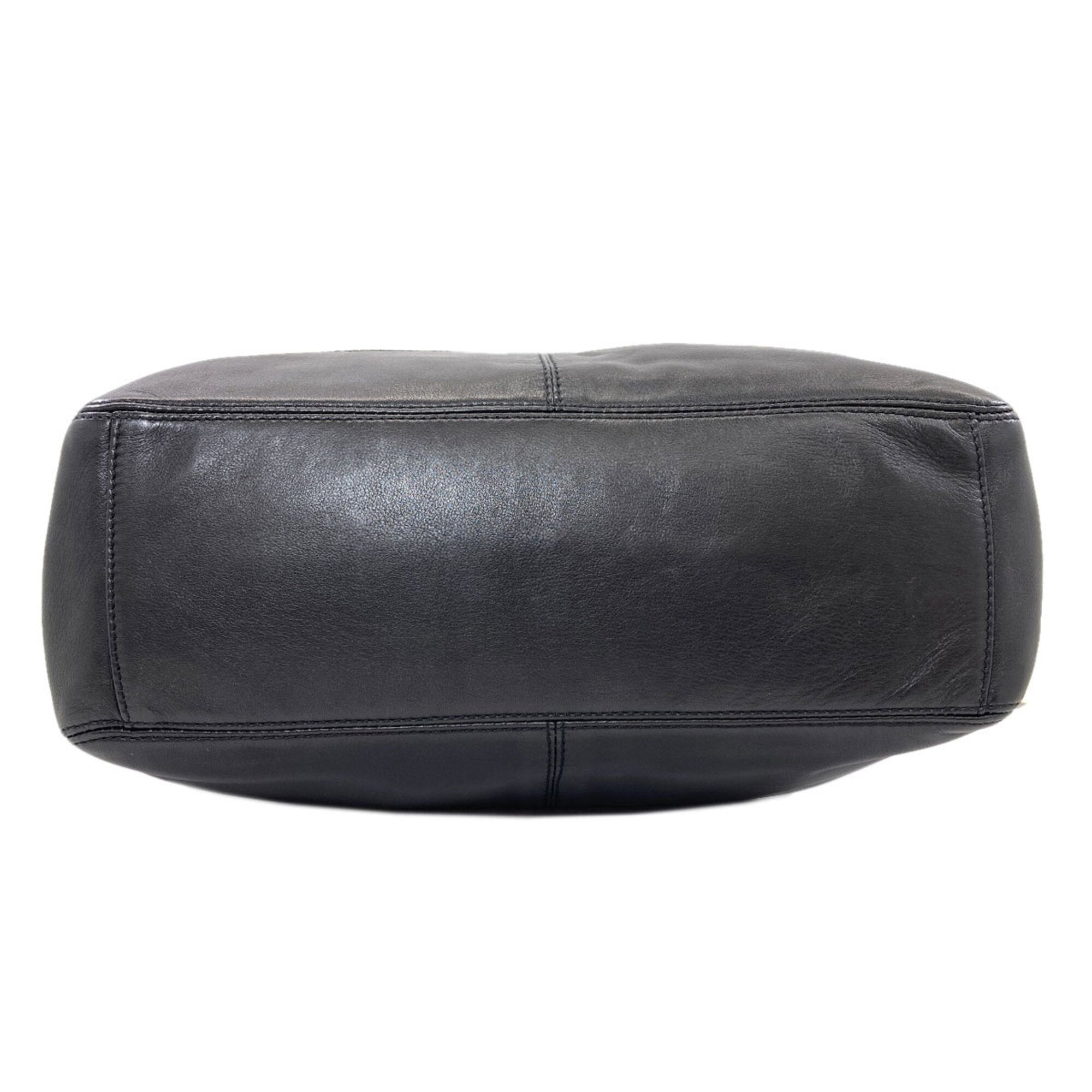 Chanel Black Leather Tote Bag (Pre-Owned)