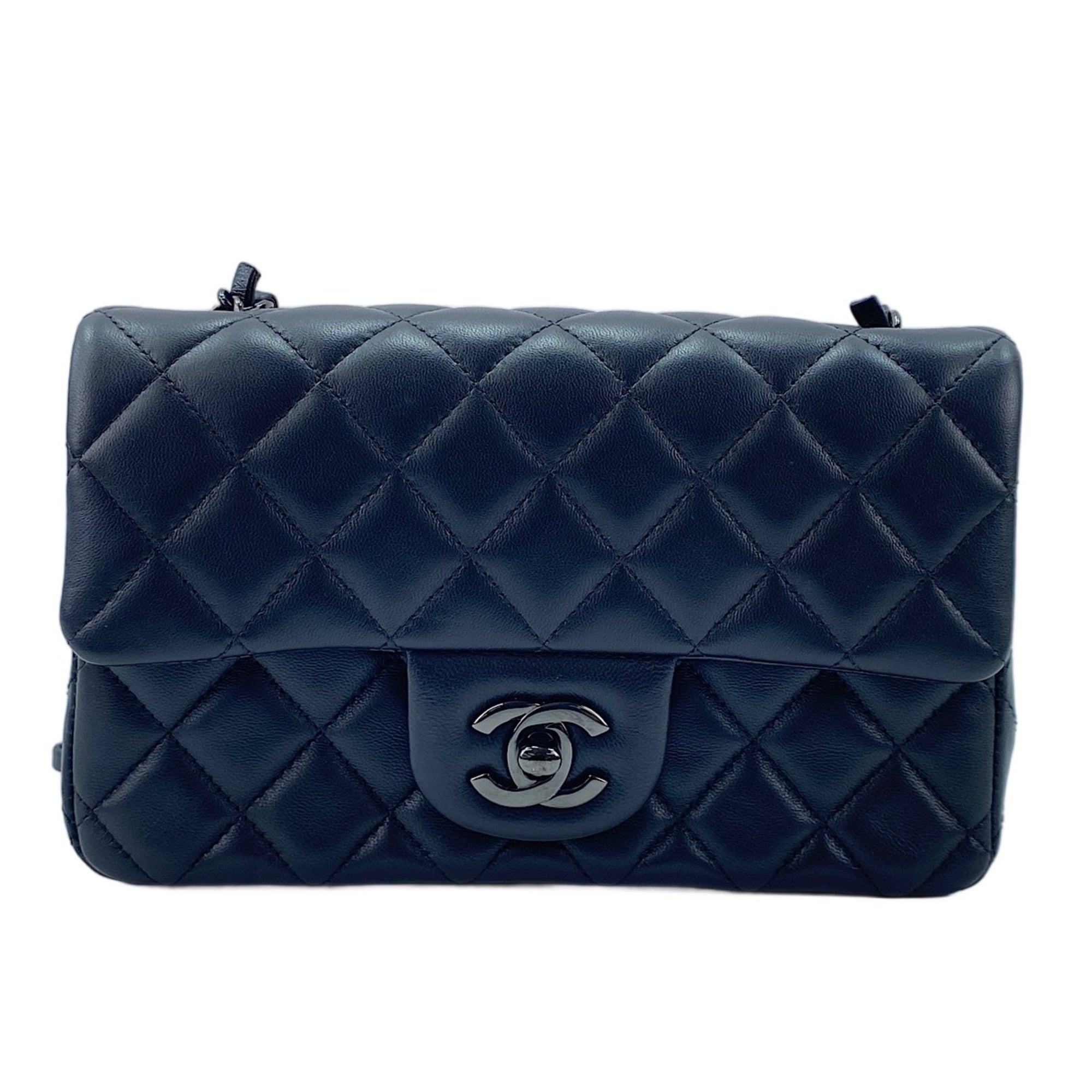 Chanel Black Shoulder Bag (Pre-Owned)