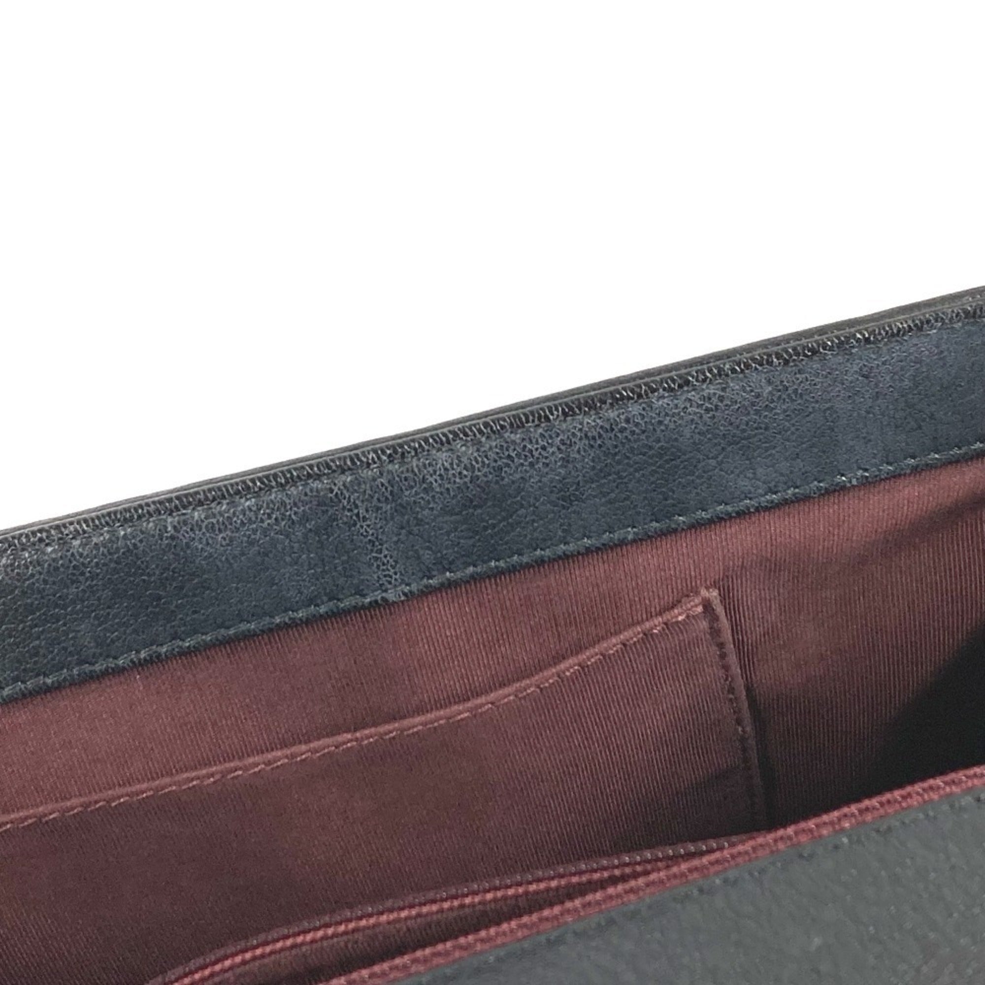 Chanel Matelasse Black Grained Calfskin Shoulder Bag (Pre-Owned)