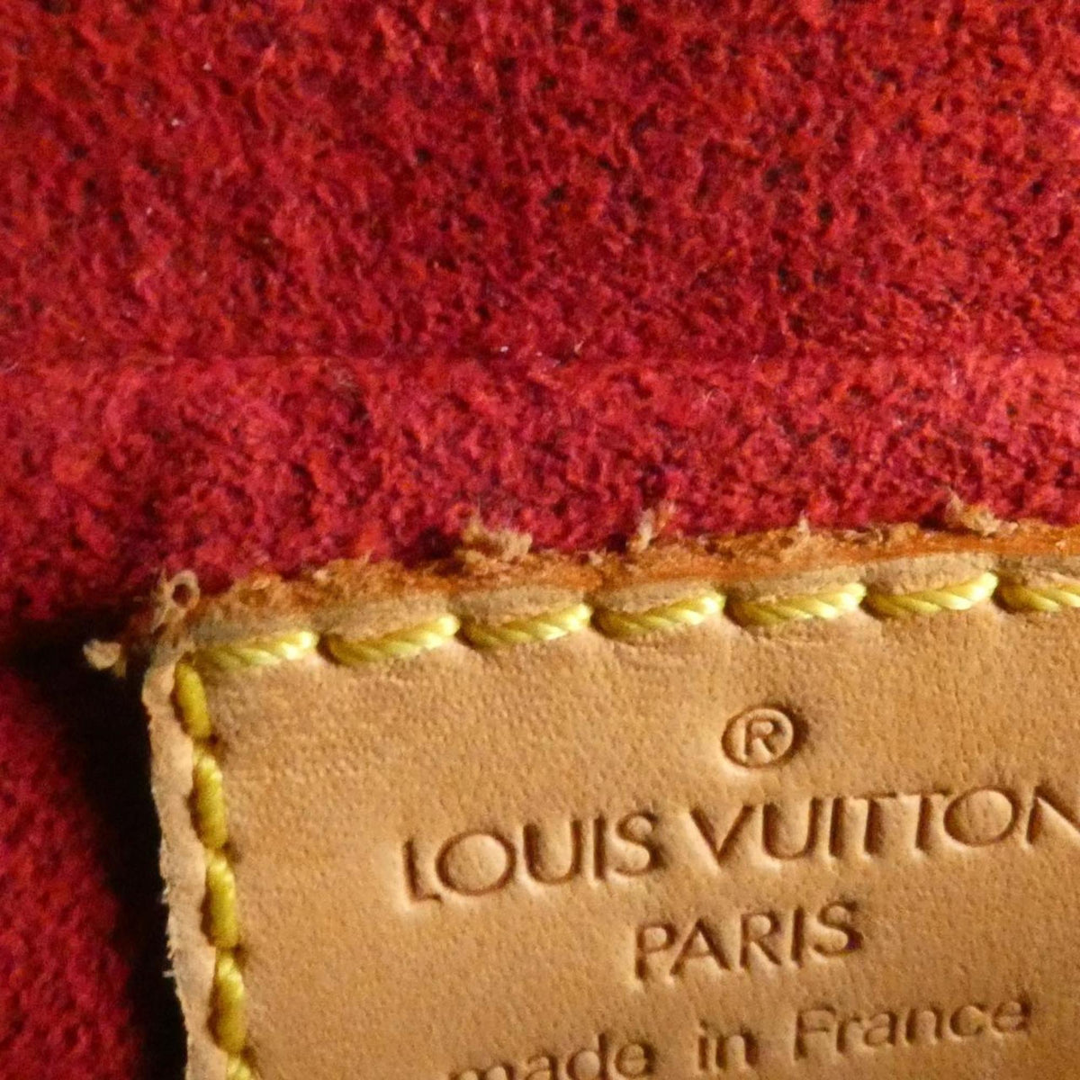 Louis Vuitton Marron Coated Canvas Shoulder Bag (Pre-Owned)
