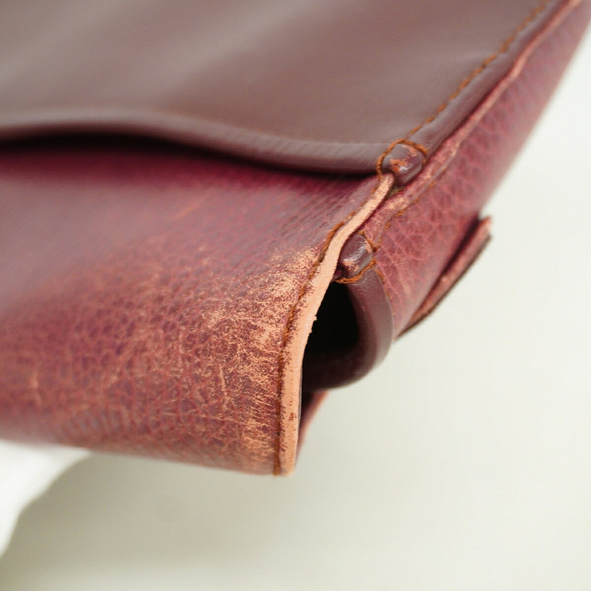 Cartier Bordeaux Leather Clutch Bag (Pre-Owned)