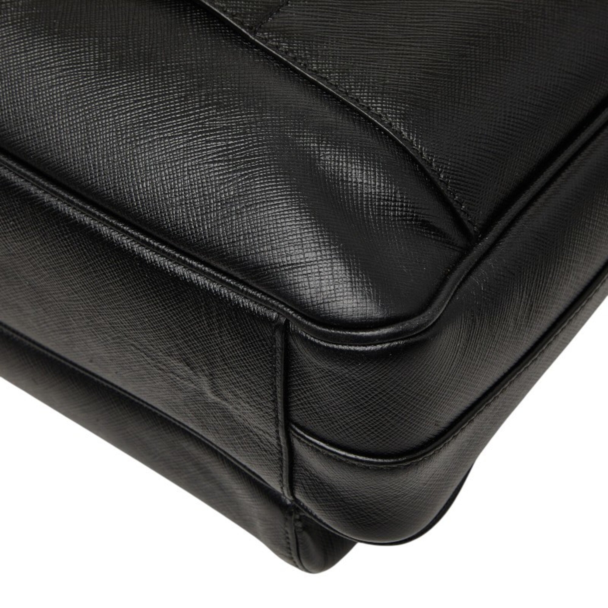 Prada Black Leather Shoulder Bag (Pre-Owned)