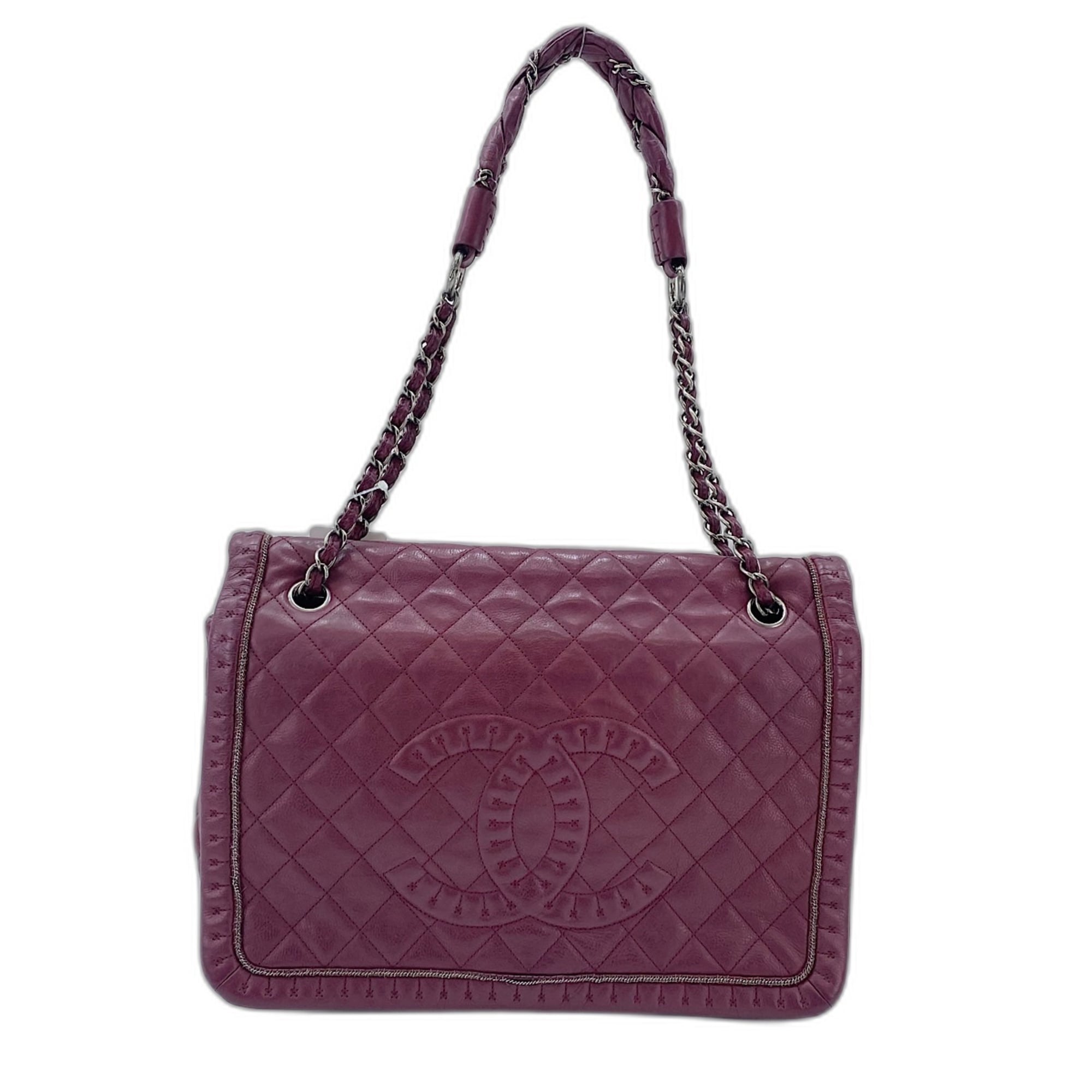 Chanel Matelasse Wine Handbag (Pre-Owned)