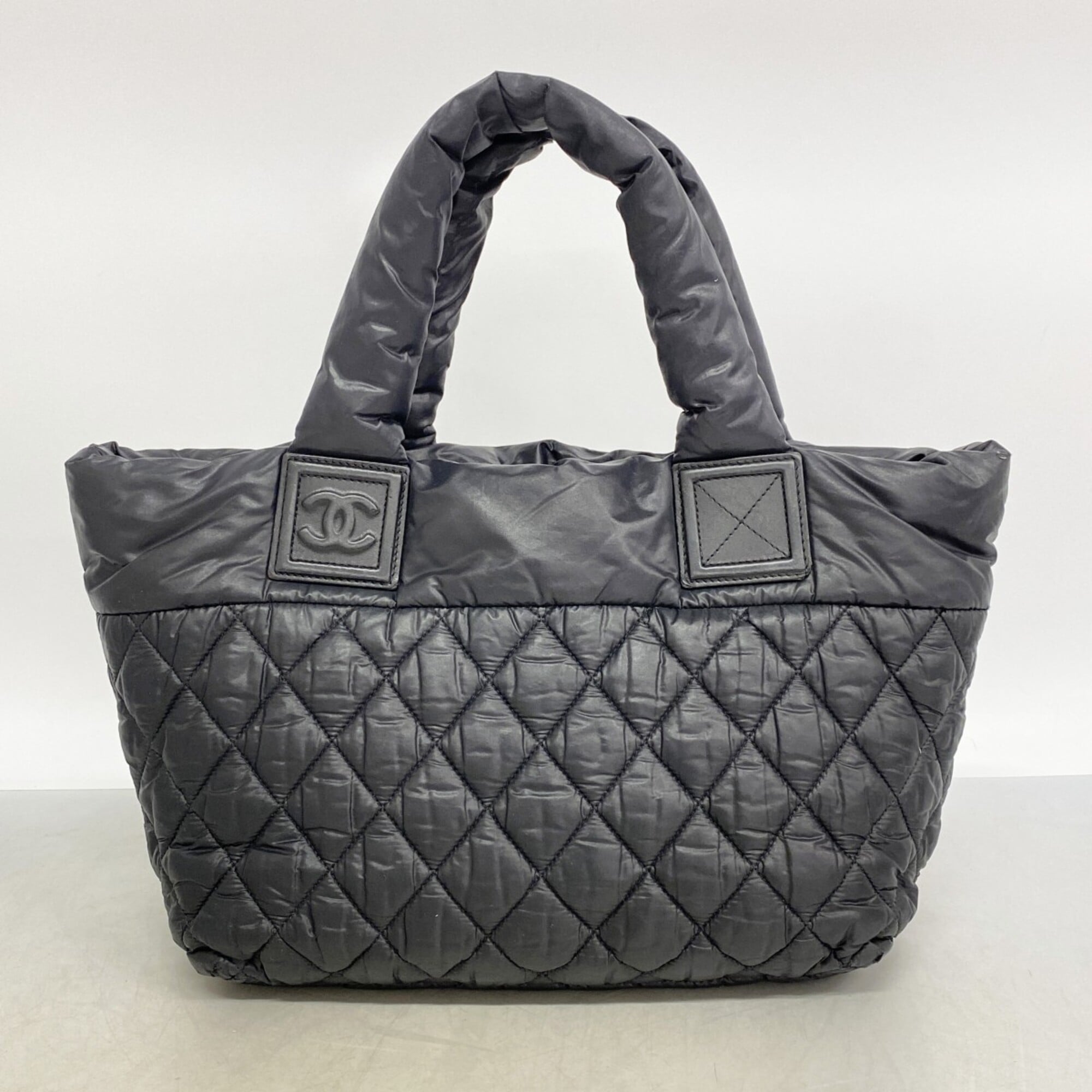 Chanel Black Nylon Handbag (Pre-Owned)
