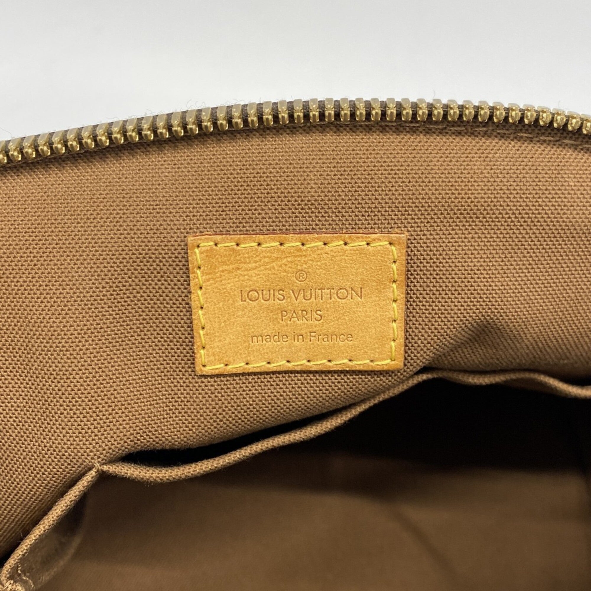 Louis Vuitton Brown Handbag (Pre-Owned)