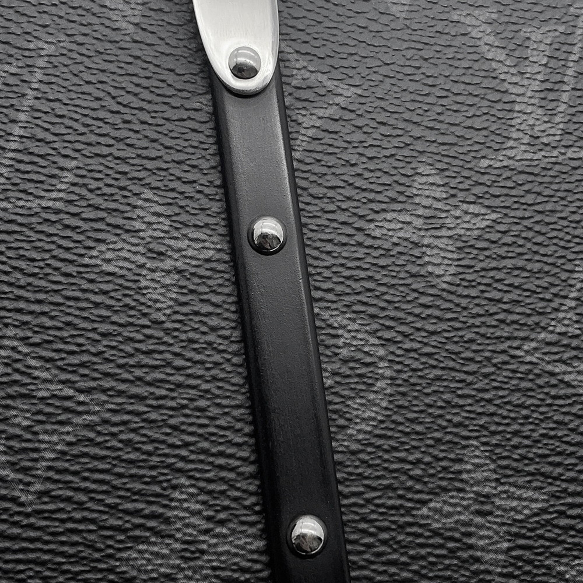 Louis Vuitton Noir Monogram Eclipse Clutch Bag Handbag (Pre-Owned)