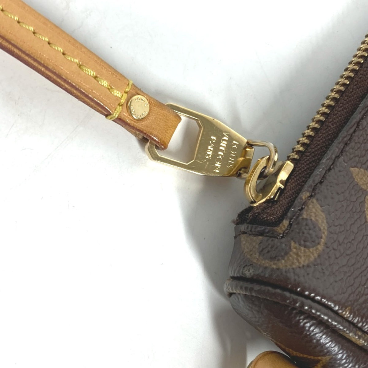Louis Vuitton Brown Monogram Pochette Shoulder Bag (Pre-Owned)