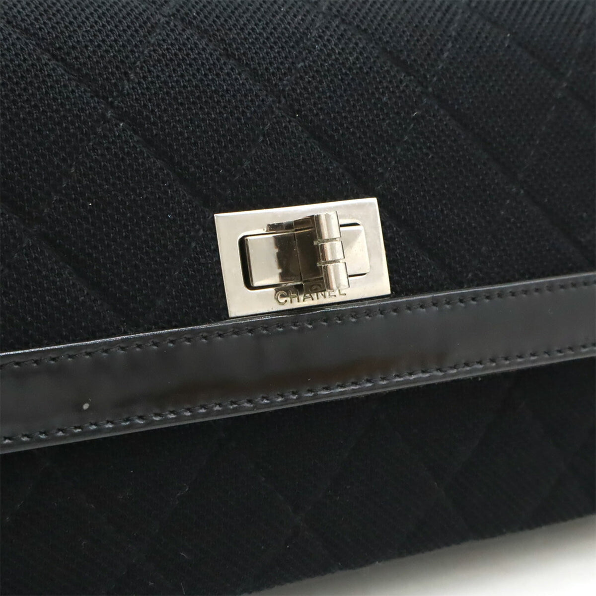 Chanel Black Canvas Patent Leather Shoulder Bag (Pre-Owned)