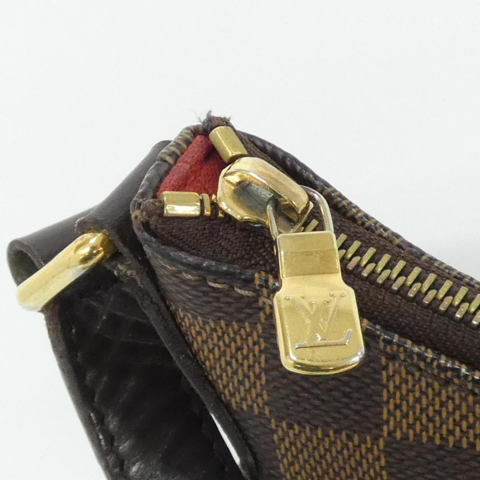 Louis Vuitton Brown Coated Canvas Shoulder Bag (Pre-Owned)